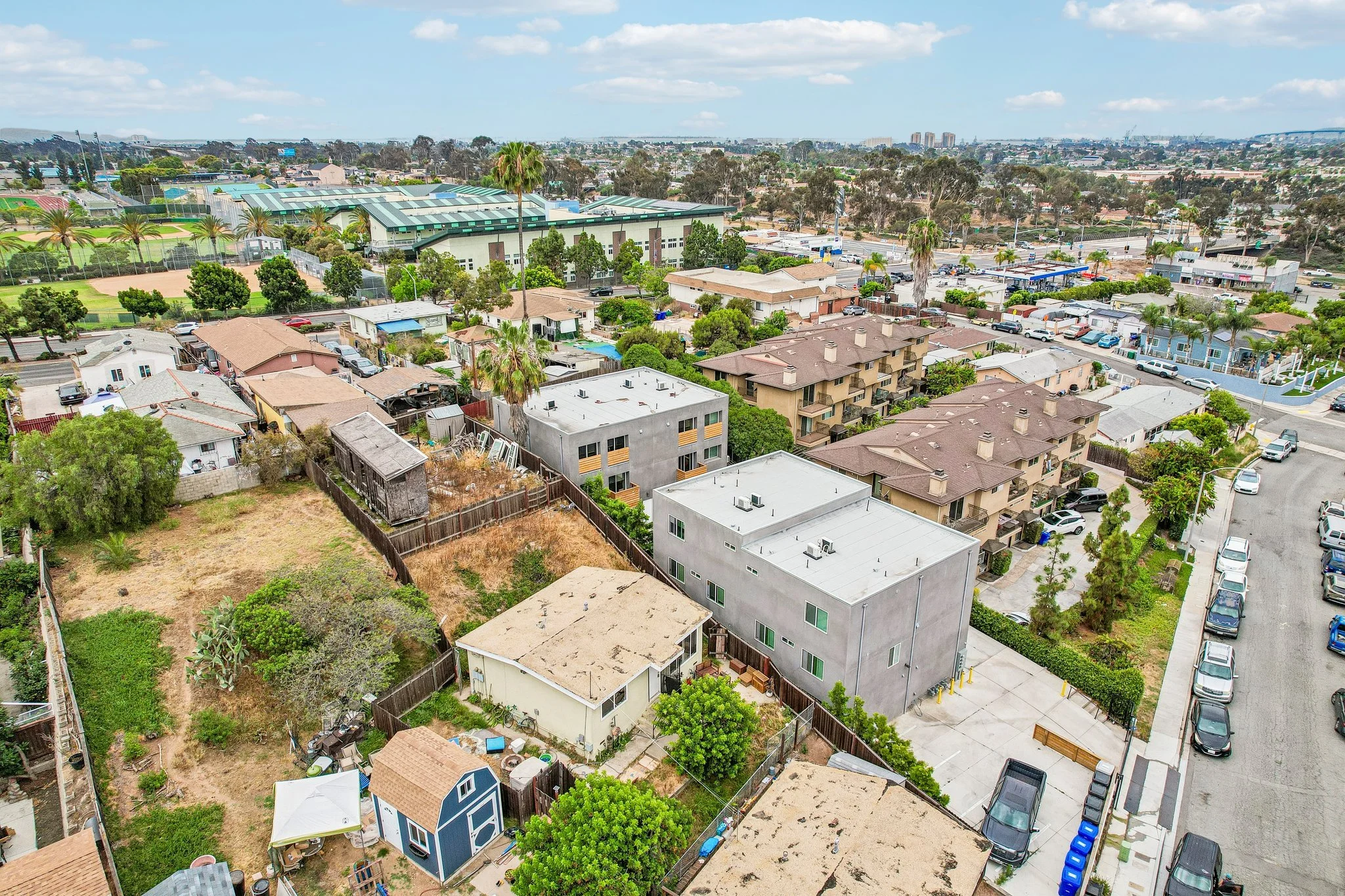 8-web-or-mls-214618 - 4781 Cereza St-S1605-008.jpg