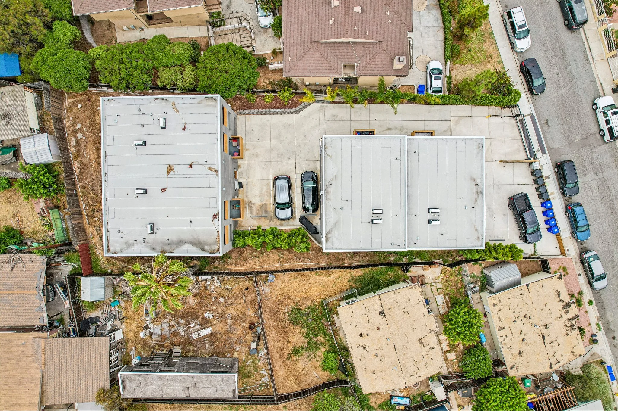 15-web-or-mls-214618 - 4781 Cereza St-S1605-014.jpg