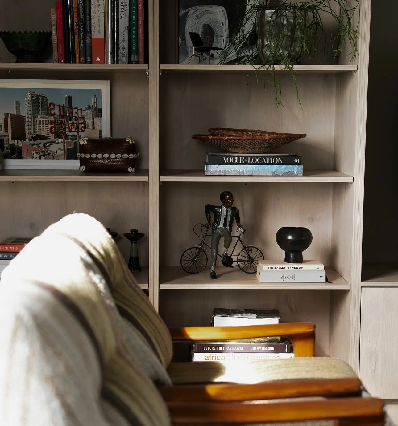 My friend Lizelle @proteastyling has just moved into her and her family&rsquo;s dream home in Apollo Bay. Honoured that my painting &lsquo;Over my Head&rsquo; has a little spot in this beautifully designed and curated home! Stunning photos on Lizelle