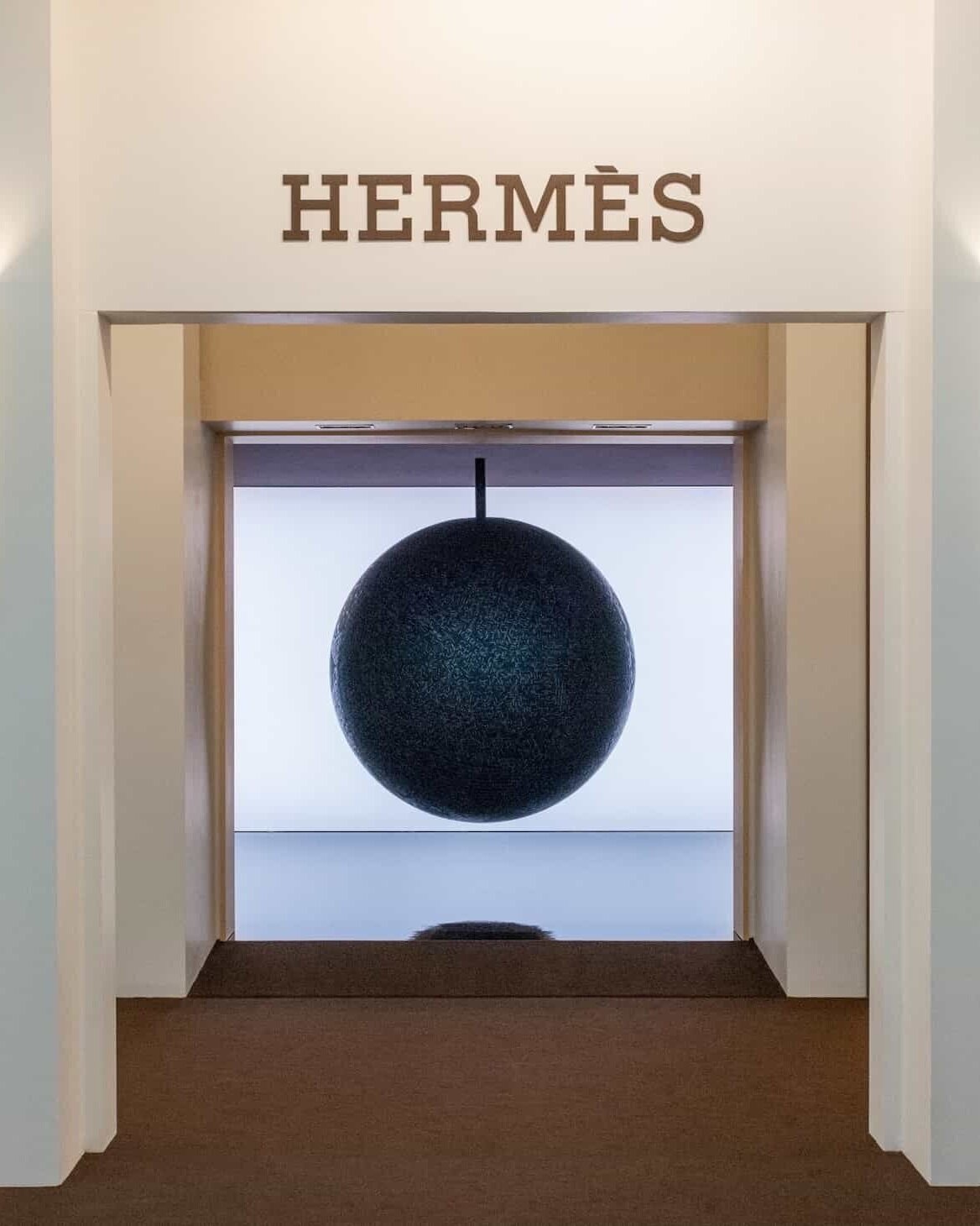 Frameweb  Candyland: Hermès' latest Ginza windows turn
