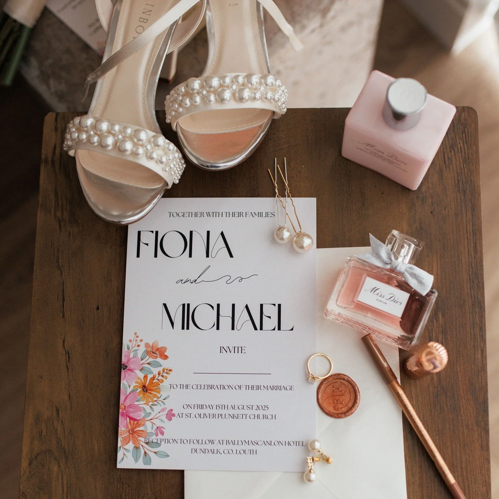 Happy 1st Anniversary to @fjohnston2 and @michaelbrady106 

Suppliers for the day:
@ivyandwhitebride
@sixstories
@freddiehatchet 
@beyondthe_door
@lyttle_teapot_cakery 
@mariamoorepromakeup 
@helen_kelly_hair 
@silverlineweddingcarsni 
@loveandlens_c