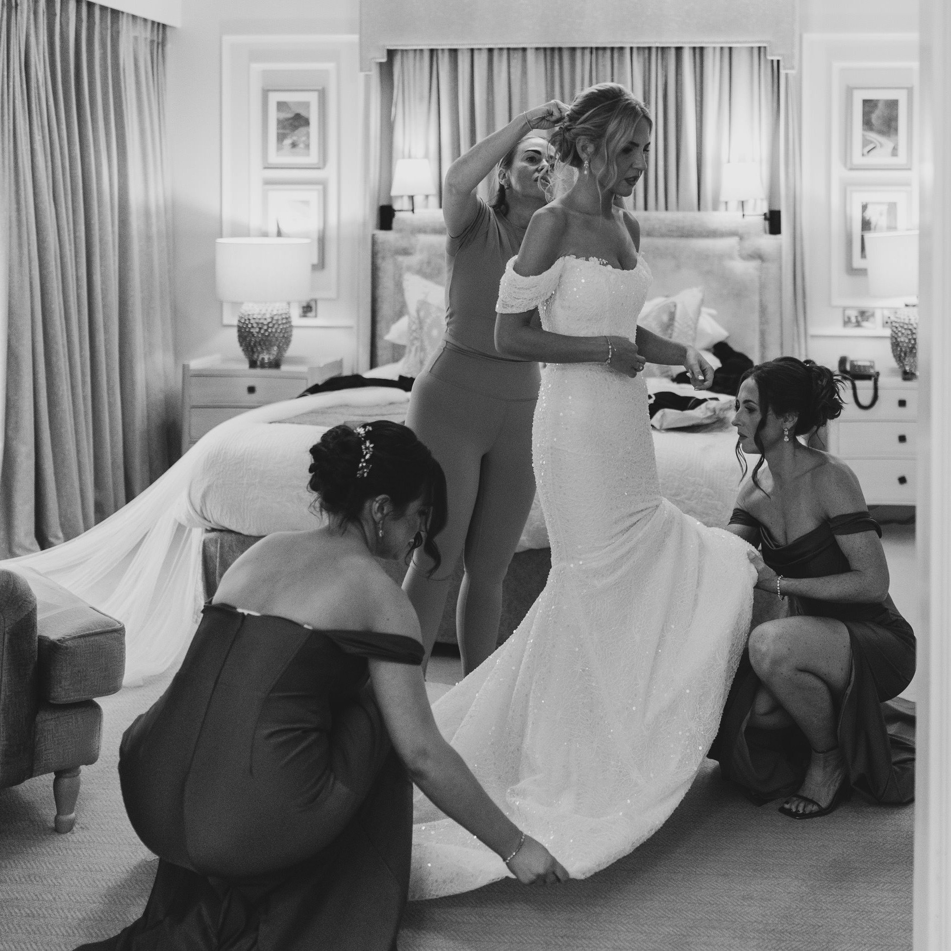 Happy 1st anniversary @aislingmccrory and Stephen

A wild and wet day last year in #Carlingford at @fourseasonshotelcarlingford @weddingsfourseasonscarlingford 

@alexmcknightpm  on vid
@yvonnekavanagh.celebrant 
@foreverbridalbelfast 
@altered_image