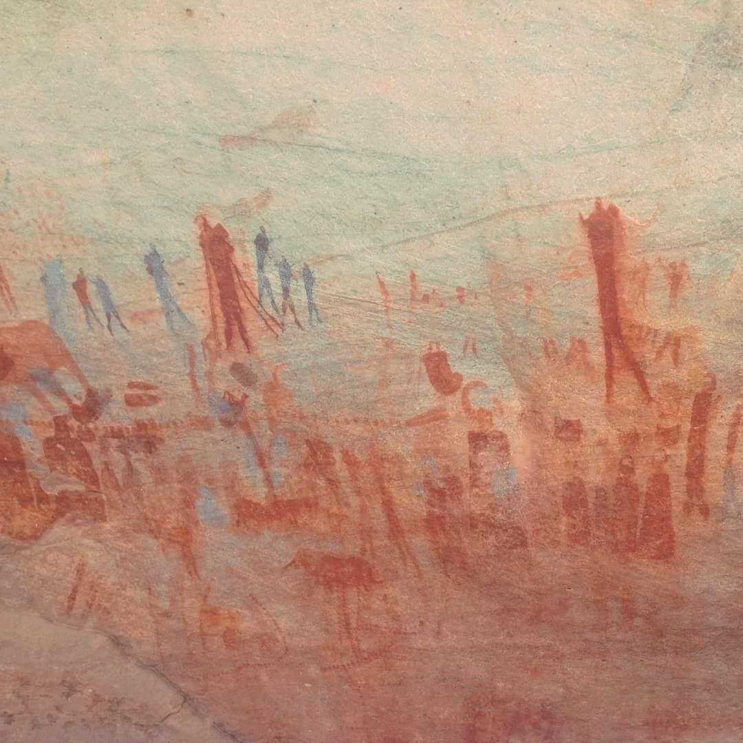 One of the more remarkable anthropological sites within South Africa. Located in the Cederberg an area home to over 130 Bushman Rock Art sites. For people who are curious to connect with their inner world, a journey here would be an absolute treat fo