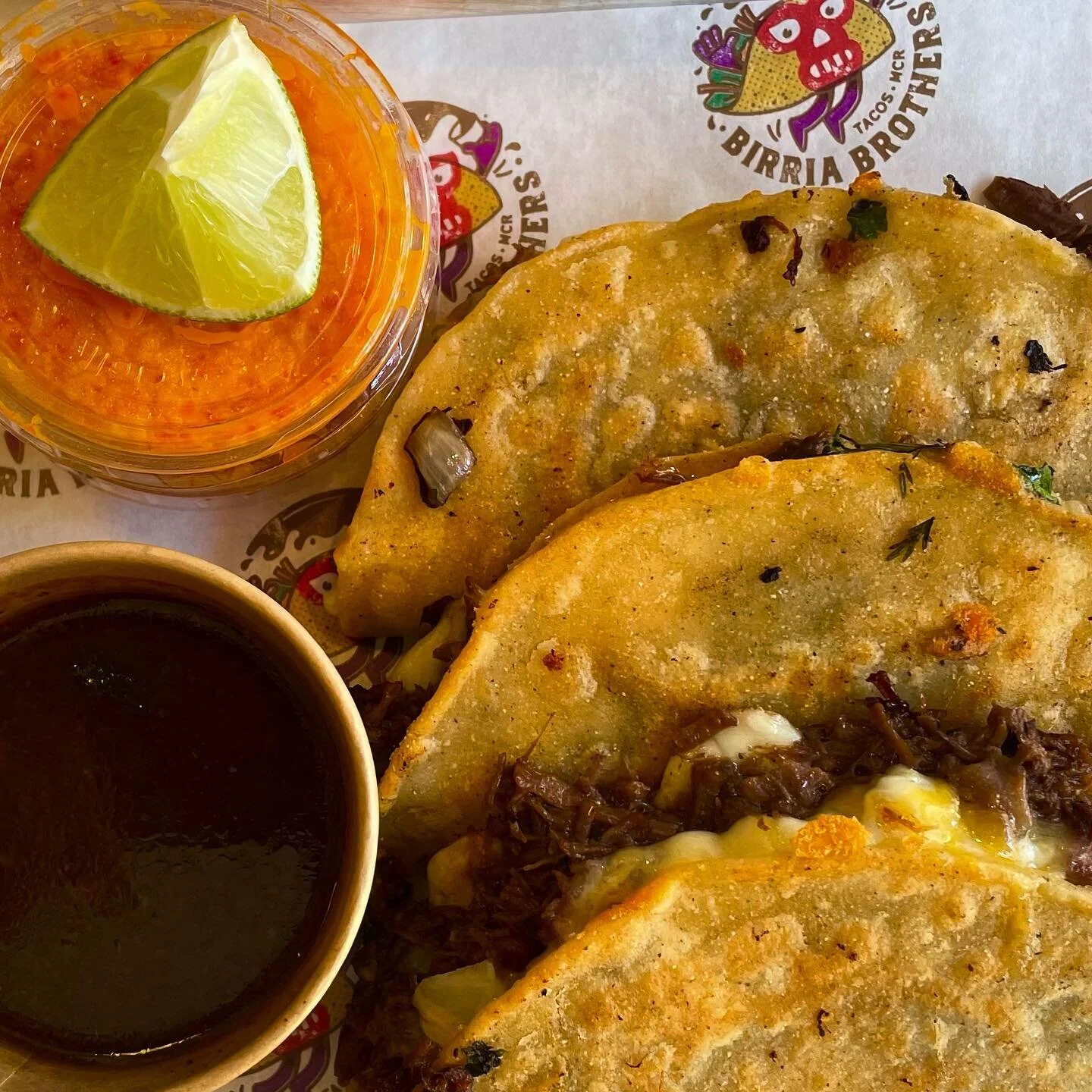 Yesterday I went to meet @passthemanual for lunch, but the pop-up we were after, @birria_brothers_tacos, didn&rsquo;t open til 4. So we went for a walk, had a snack, and then had lunch at 4 instead. Because we&rsquo;re bloody mavericks. Who says 4pm 