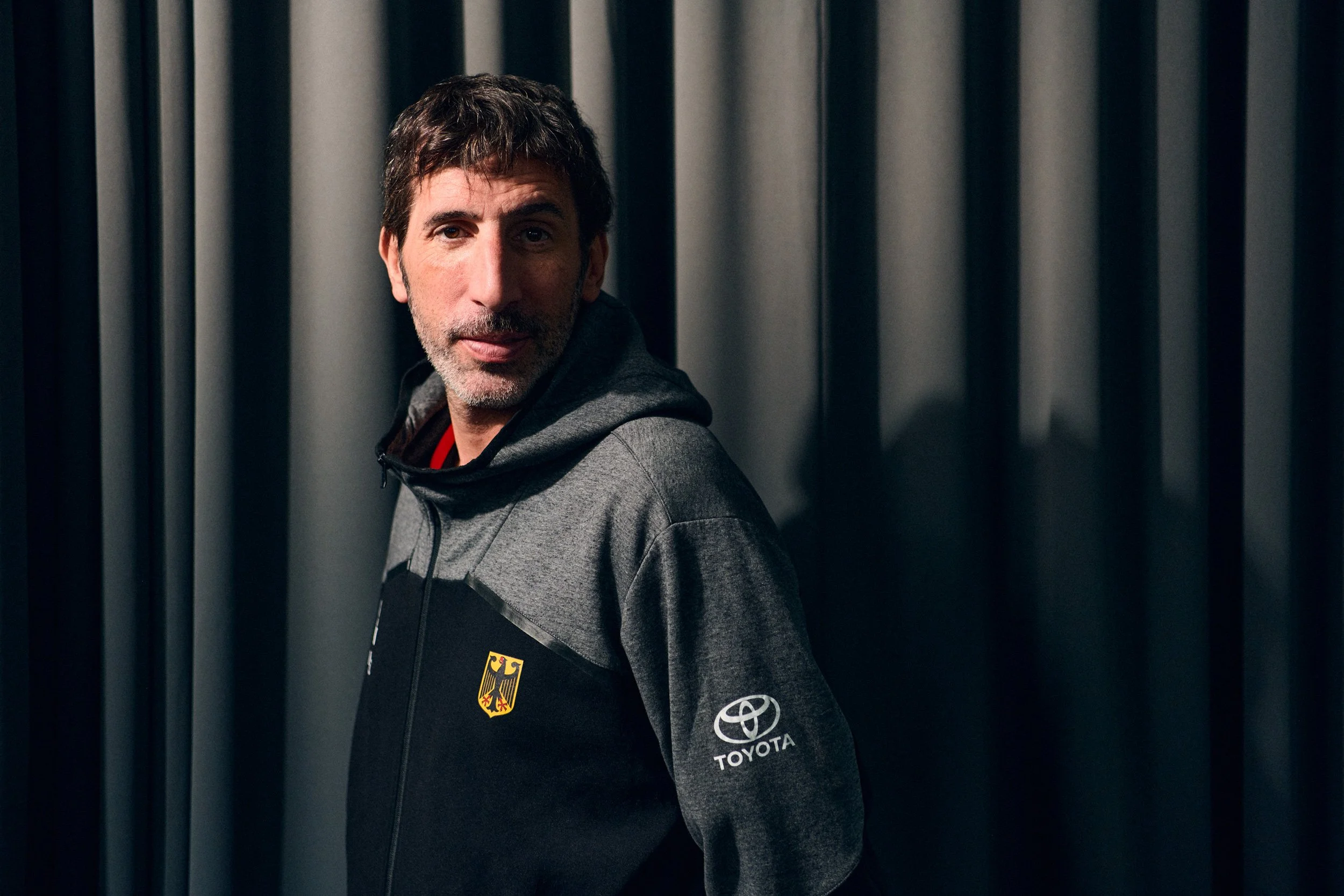 Basketball-Bundestrainer Alex Mumbru für stern