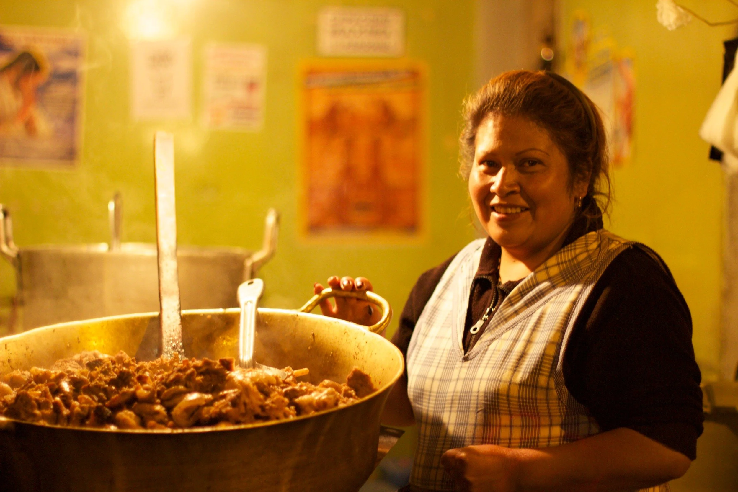20-food-vendor-ecuador-december-2011.jpg