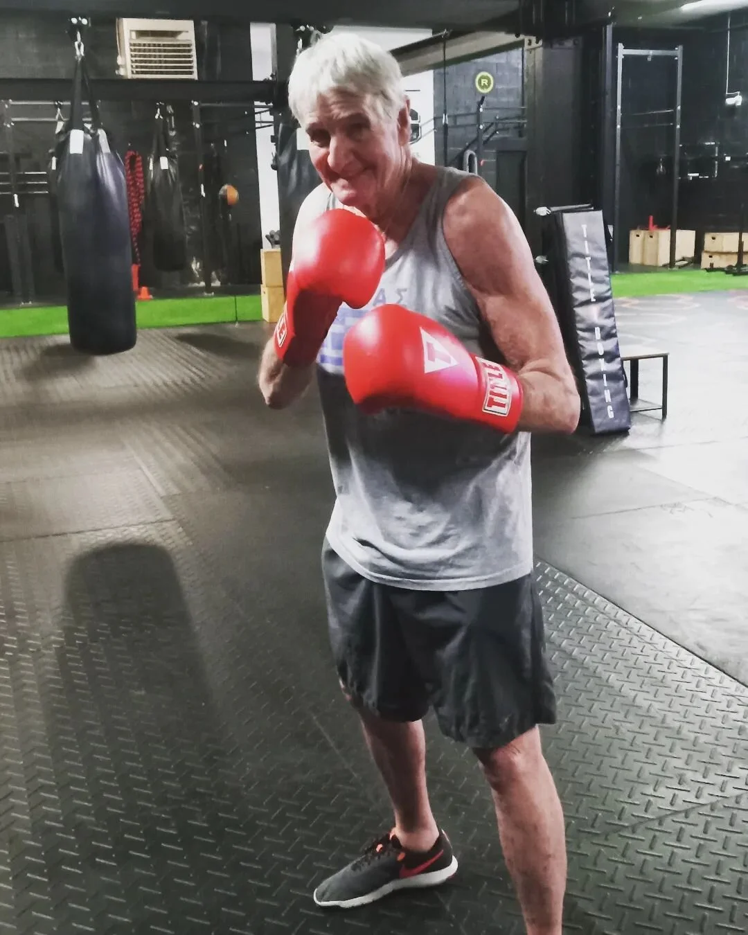 Bee Relentless Boxing