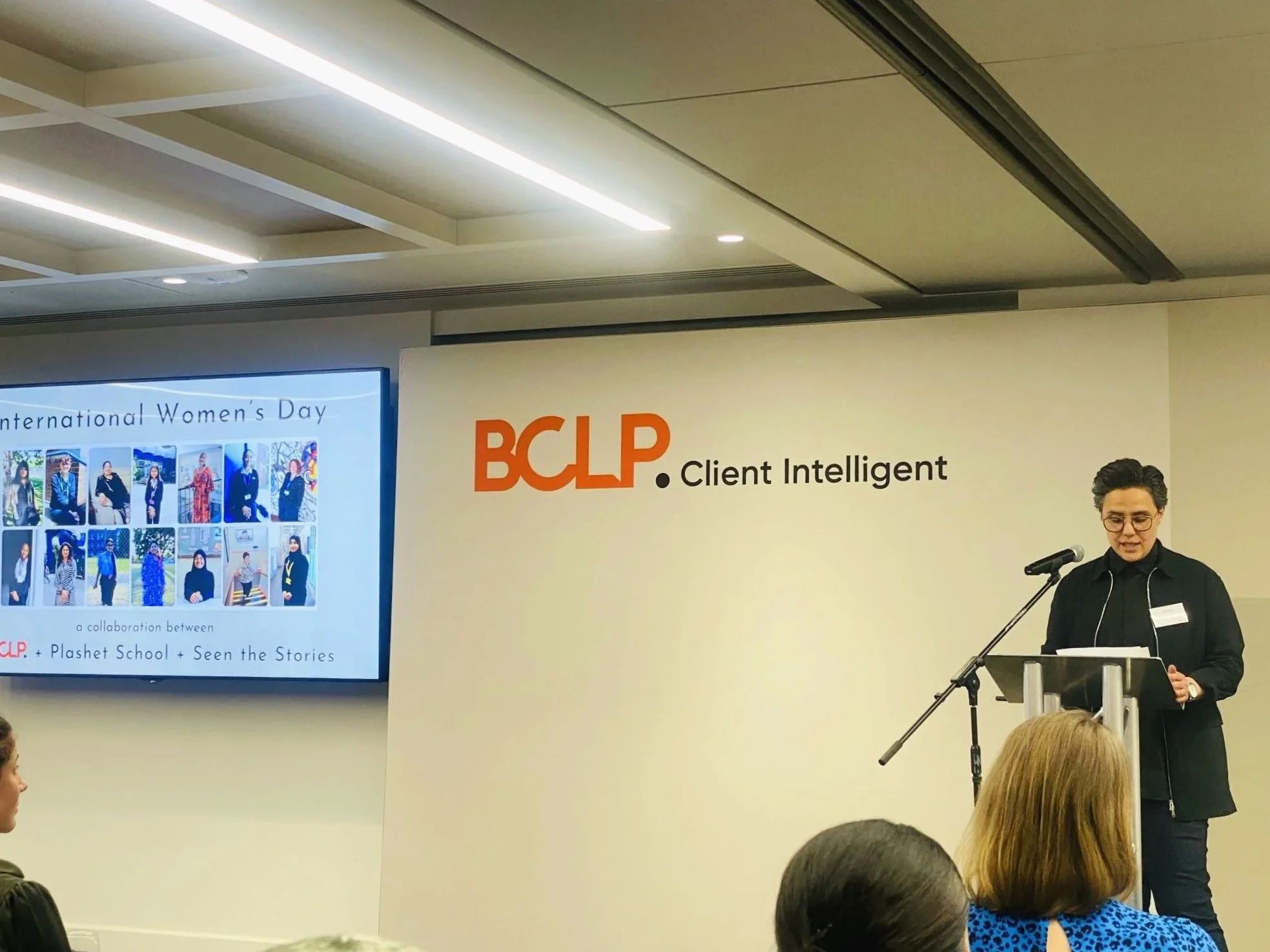 I Am Seen Two Hundred 