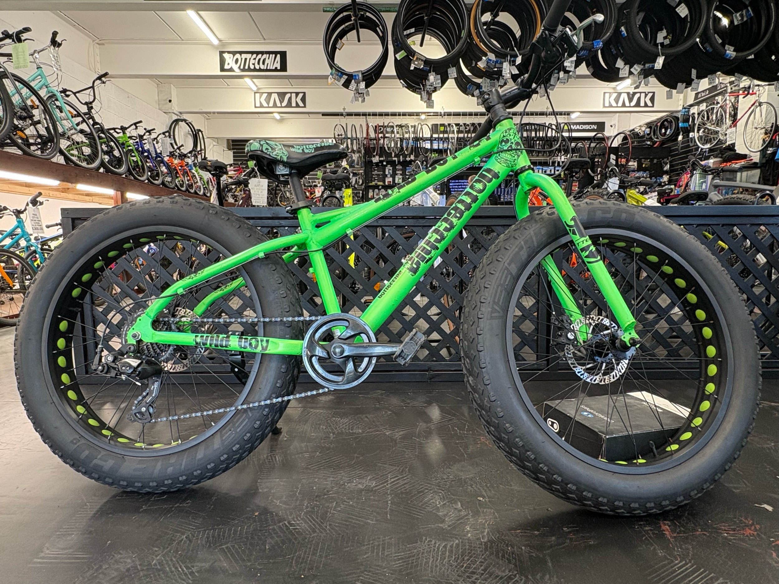 SECOND HAND BOTTECCHIA WILD BOY FAT BIKE - 24" WHEEL