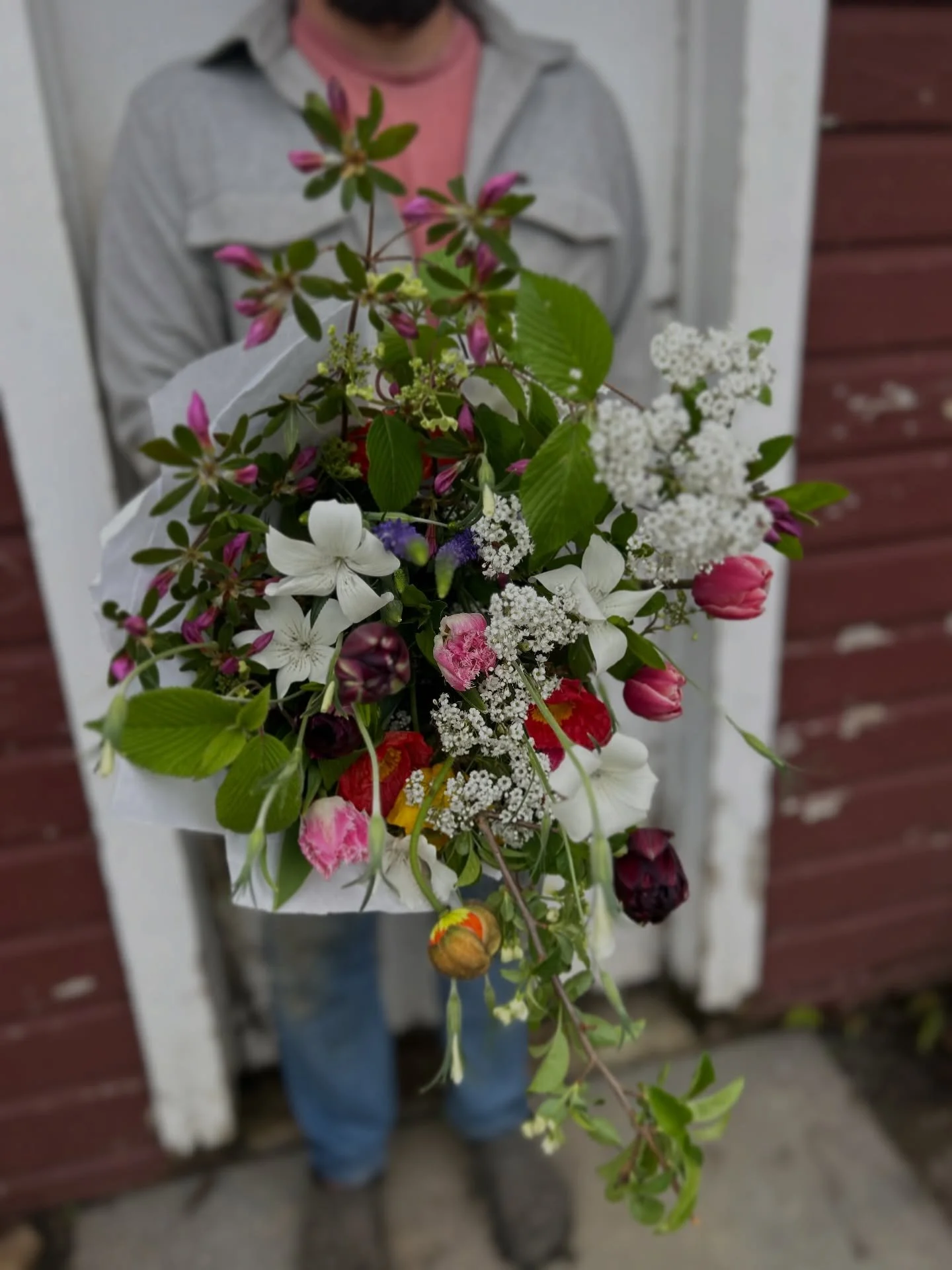 We&rsquo;re making a big batch of mixed bouquets for the weekend! 
&bull;
Flower stand will be open Friday + Saturday || 8am-dusk ✿
&bull;
&bull;
📍 59 E Main St. in Mendham ( between Kings + The Black Horse ) Don&rsquo;t be afraid to pull in to park