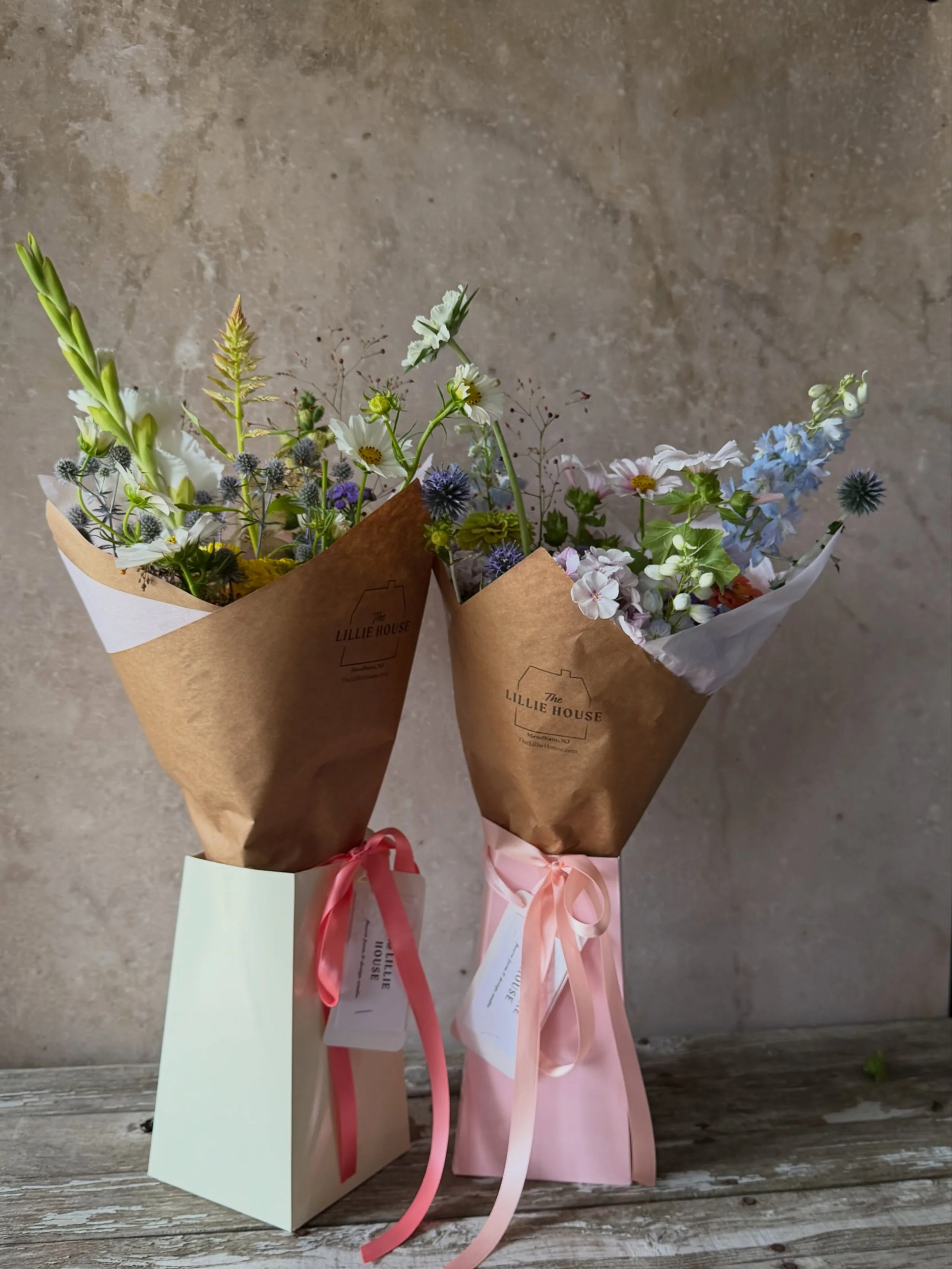 Lots of new faces around here lately, so a little reminder: 

While our flower stand is open on the weekends, you can order bouquets online for pickup *any day of the week.* 

Drop-ins are always welcome, but we really appreciate a heads-up. We&rsquo