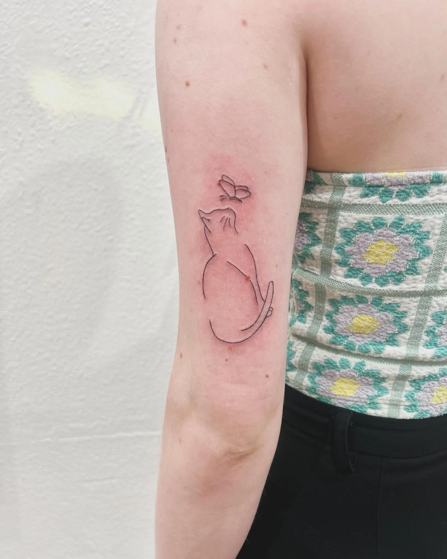 Booking appointments for May and June. 🐈&zwj;⬛ DM for Details. #flashtattoos#finelinetattoos#tattoosflash#hermosabeach#southbayla#manhattanbeach#redondobeach#tattoos#tats