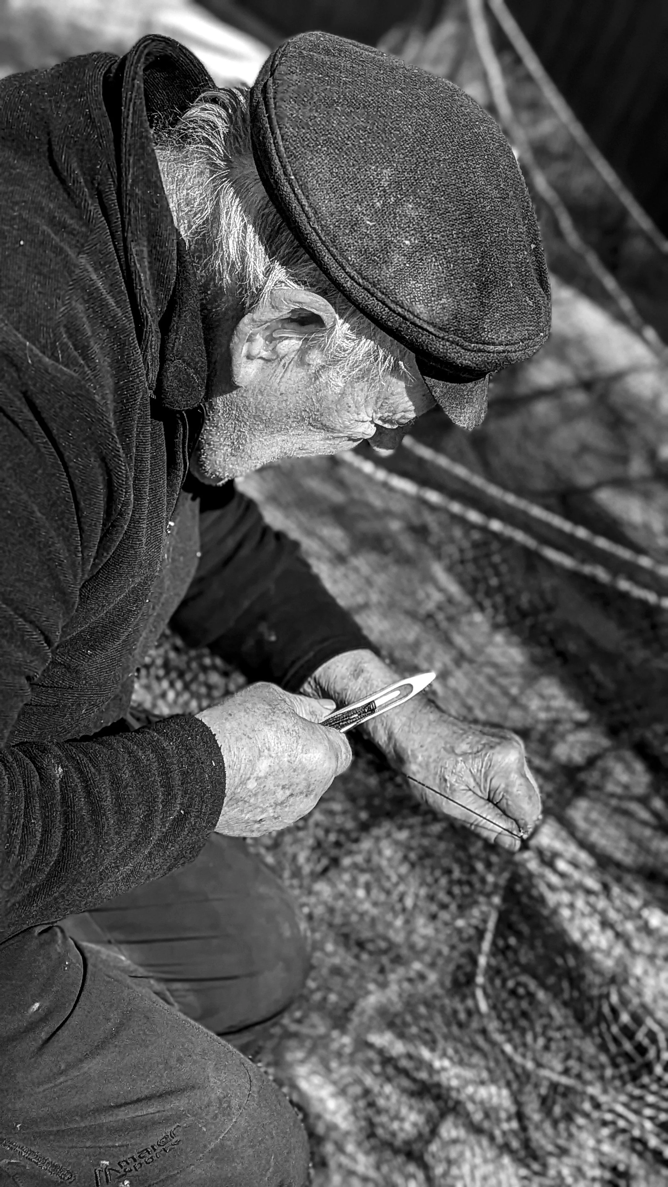 Fischer mit Angelrute