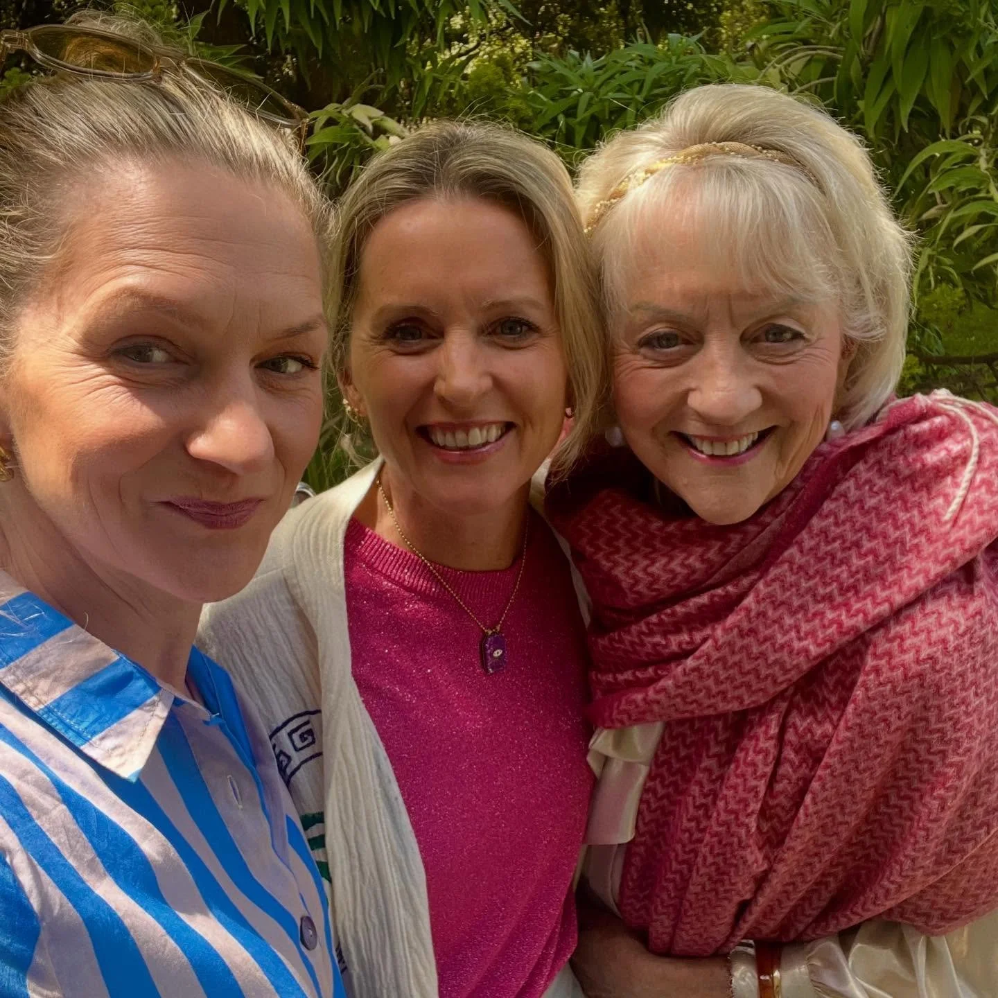 The things that matter.  From us to you 🎄💛

@theasitcheff @oli_bruce @tinabrucesoul @llup0i