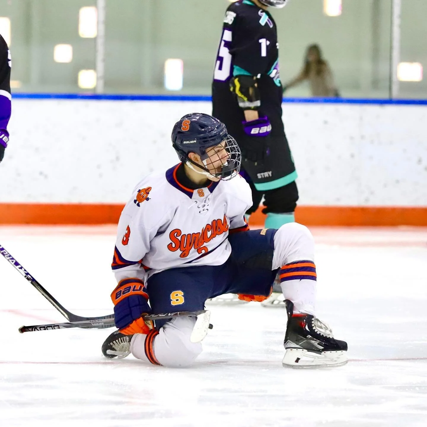 No one said it would be easy. Syracuse stuns #7 Niagara 5-2 🔥