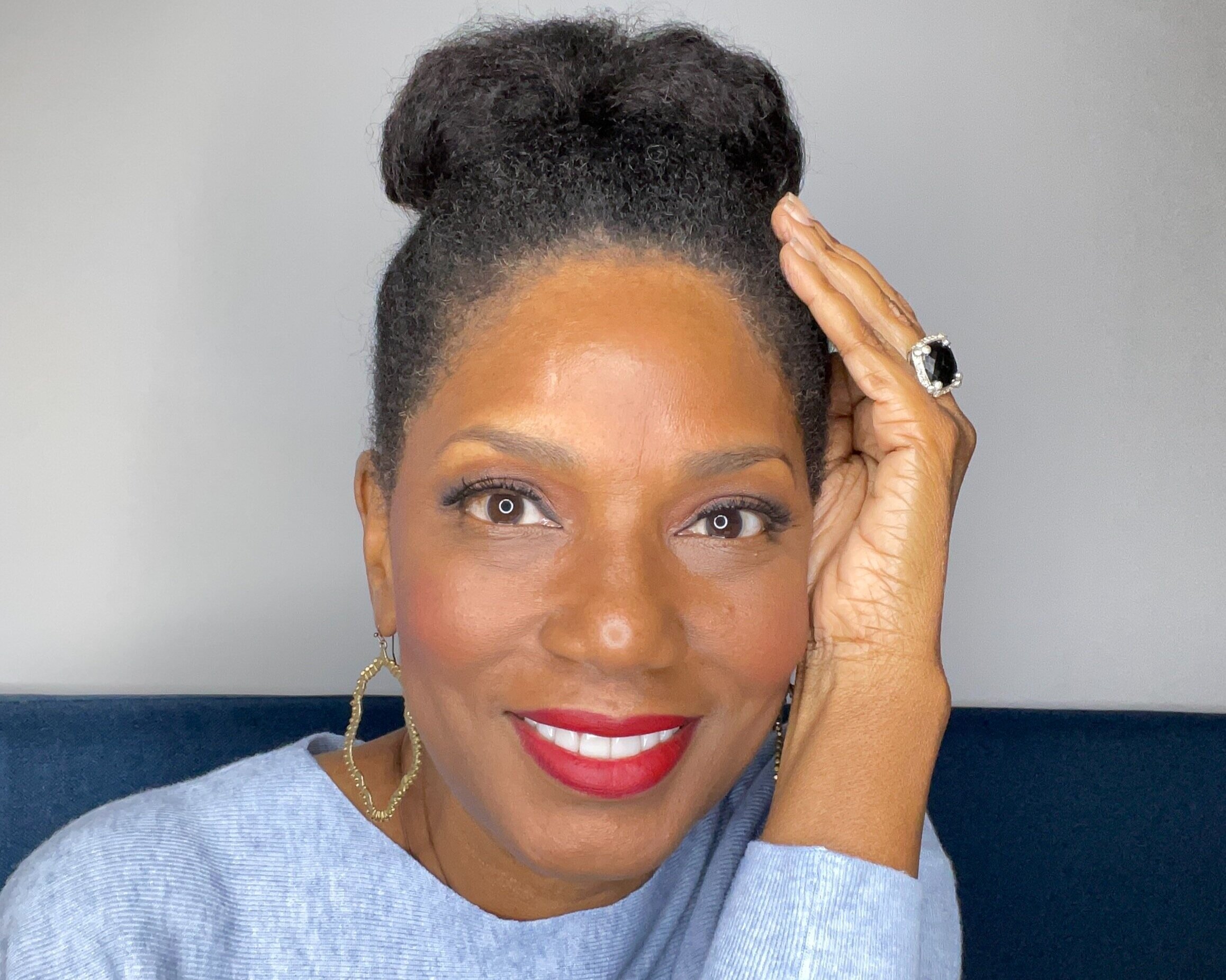 EV HEADSHOT copy.jpg