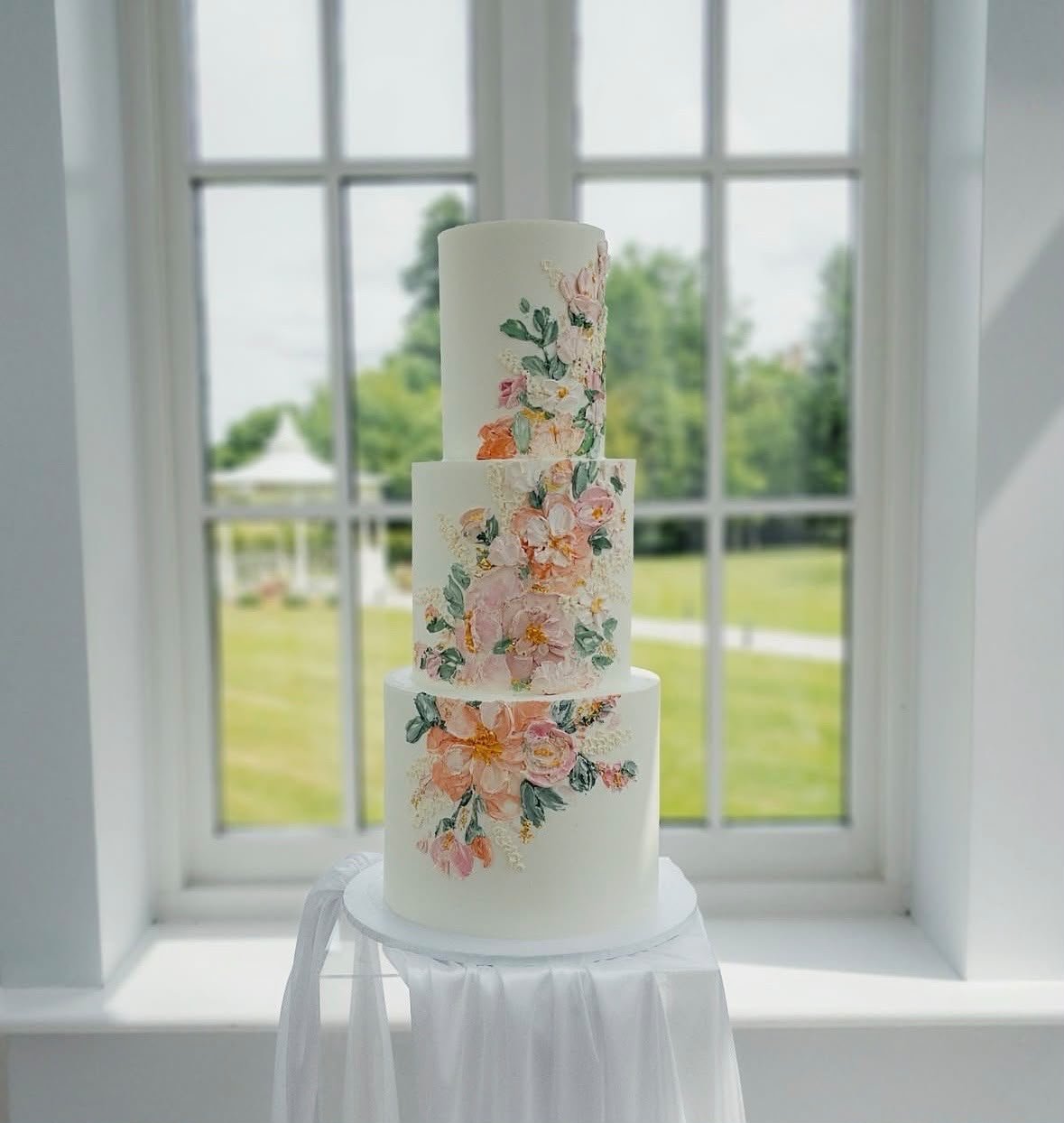 Pallet Knife Floral Painted Wedding Cake in Pinks and Peaches