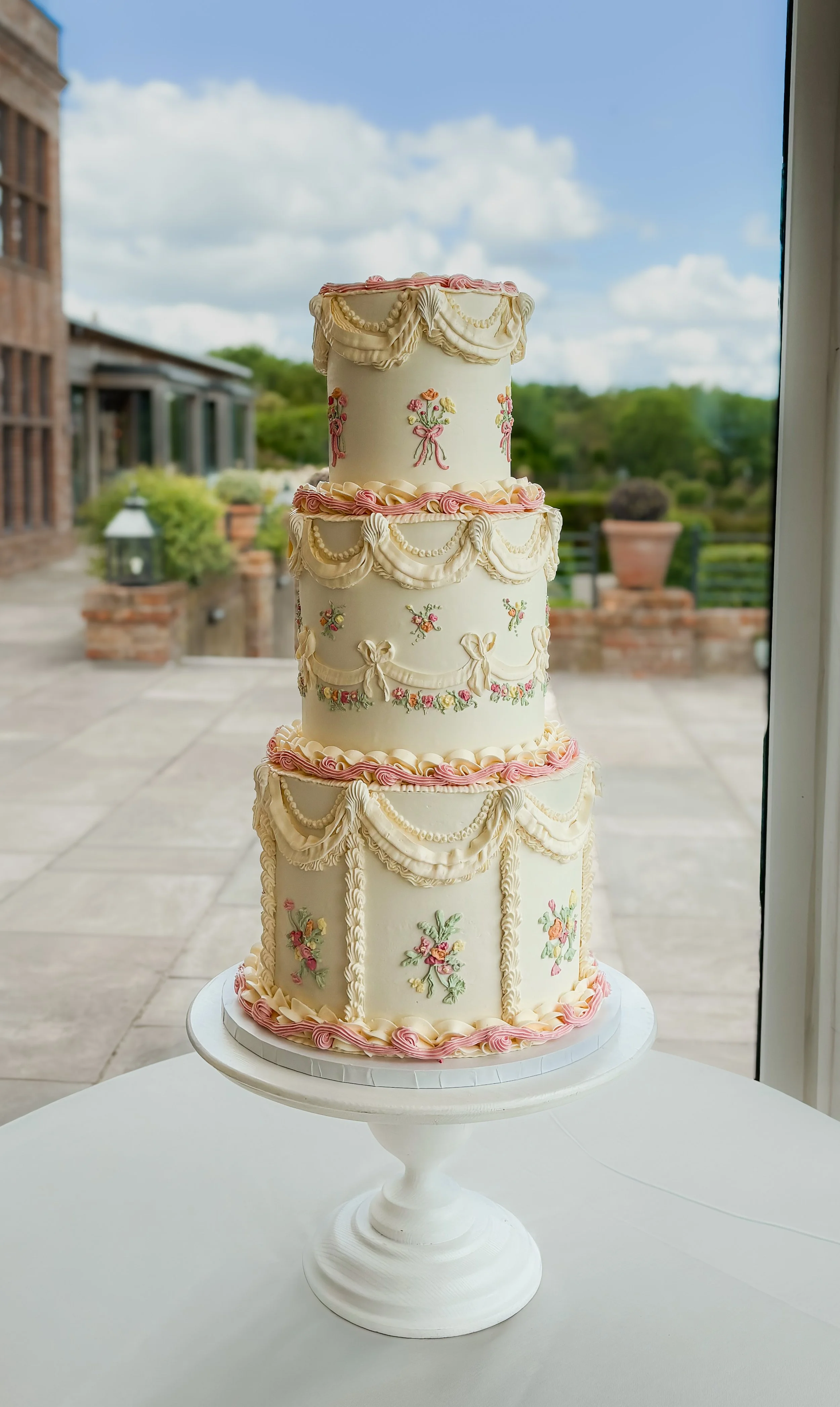 Old Hall Ely Wedding cake vintage piped and florals