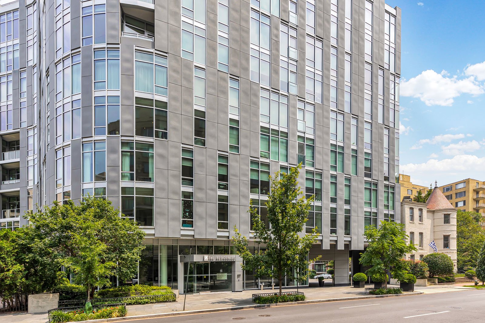 1177 22nd St NW 4M-0002.jpg