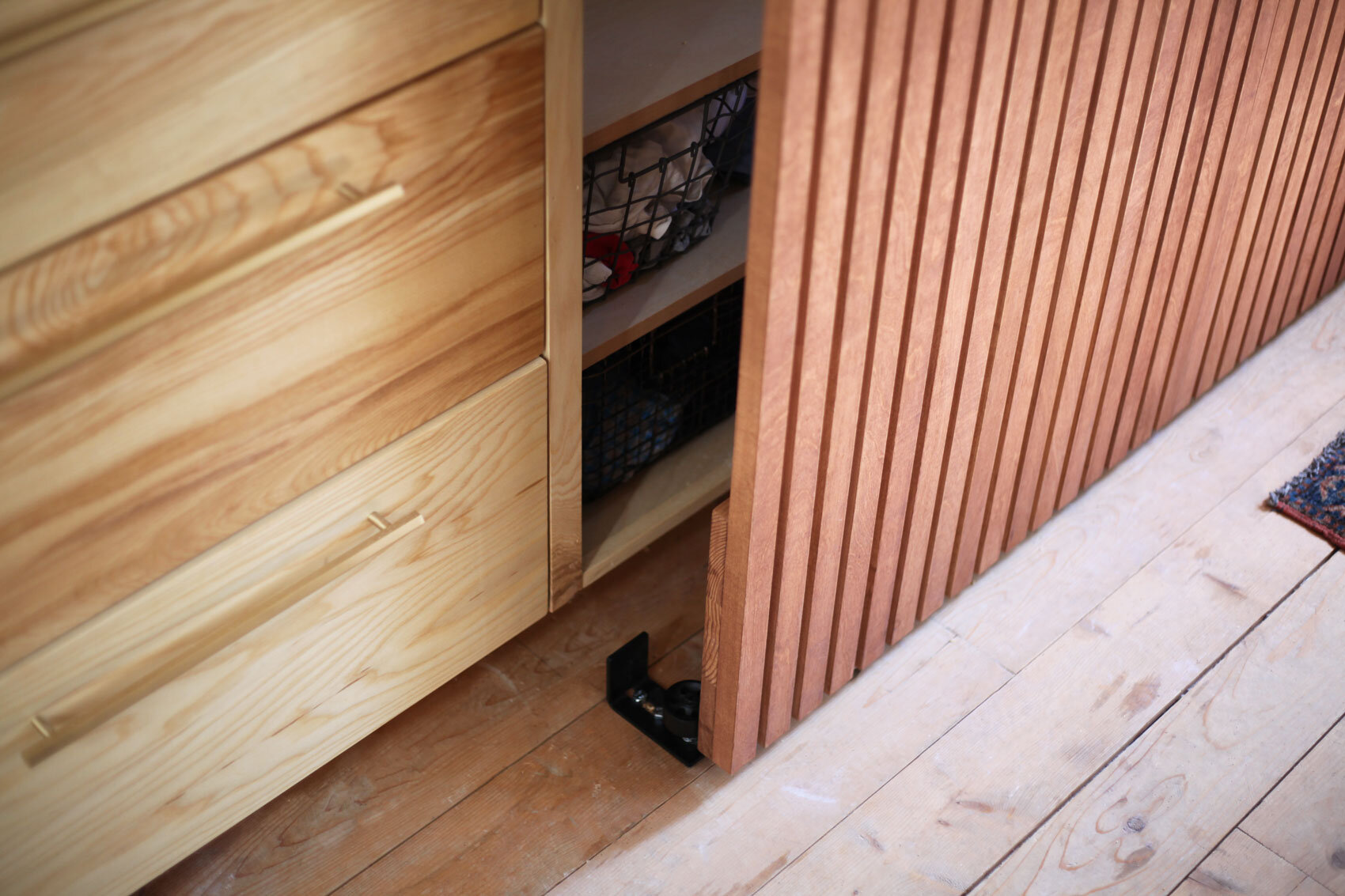 Tyler-Alan-Mason-Hudson-Valley-Upstate-NY-Custom-Furniture-Builder-for-Hire-Closet-Installation.jpg