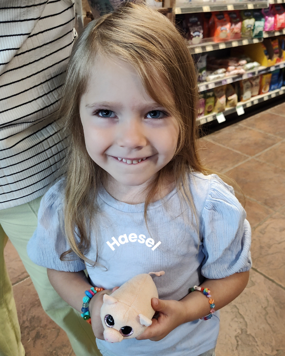 Haesel with her piglet.png