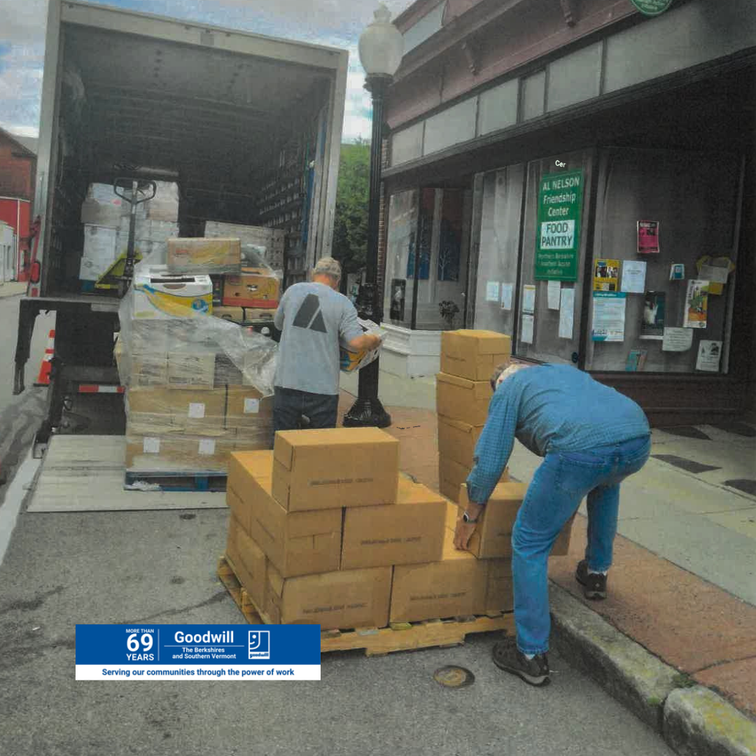 Delivery Food to Community.png