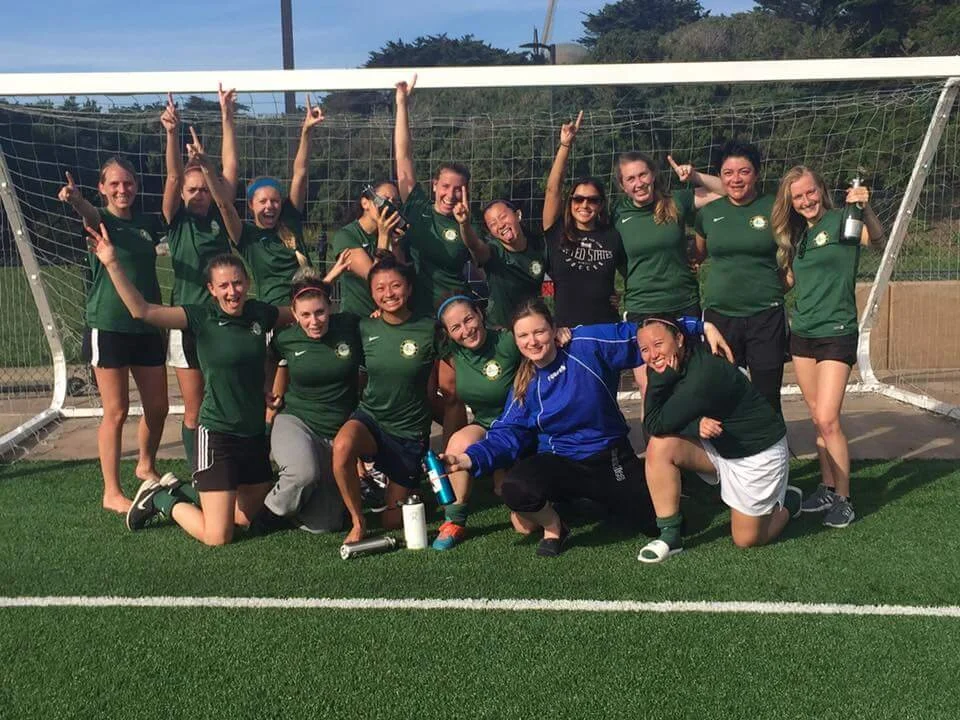 Brenna salvó el gol de la victoria para ayudar a su equipo a ganar el campeonato regional en 2017