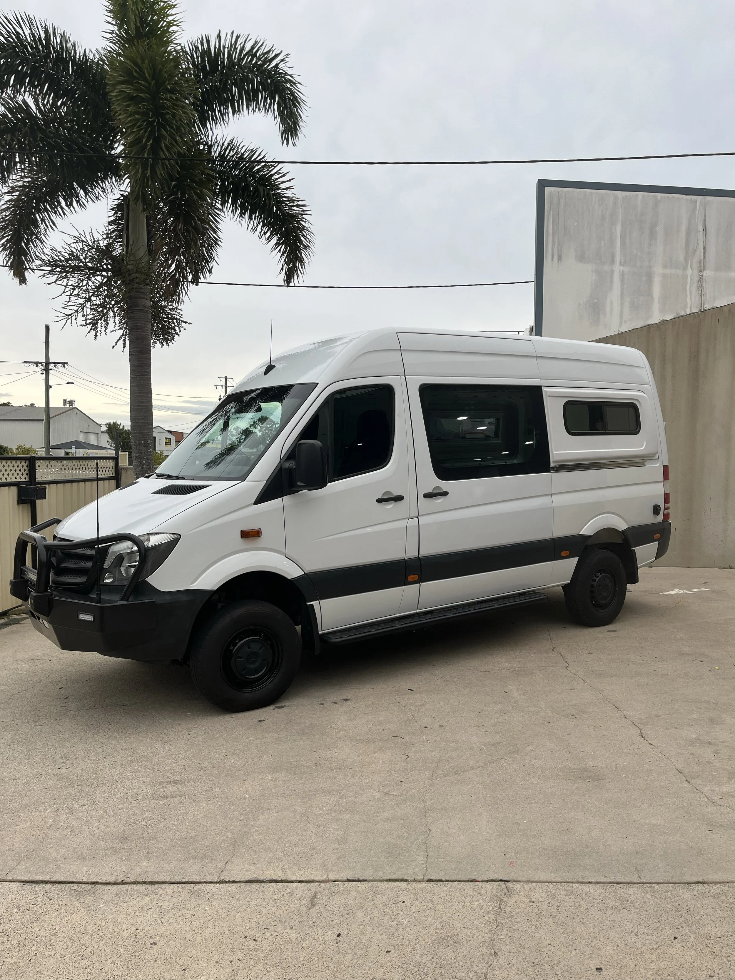 MWB 144 sprinter Aussie sleeping pod bump out flarespace