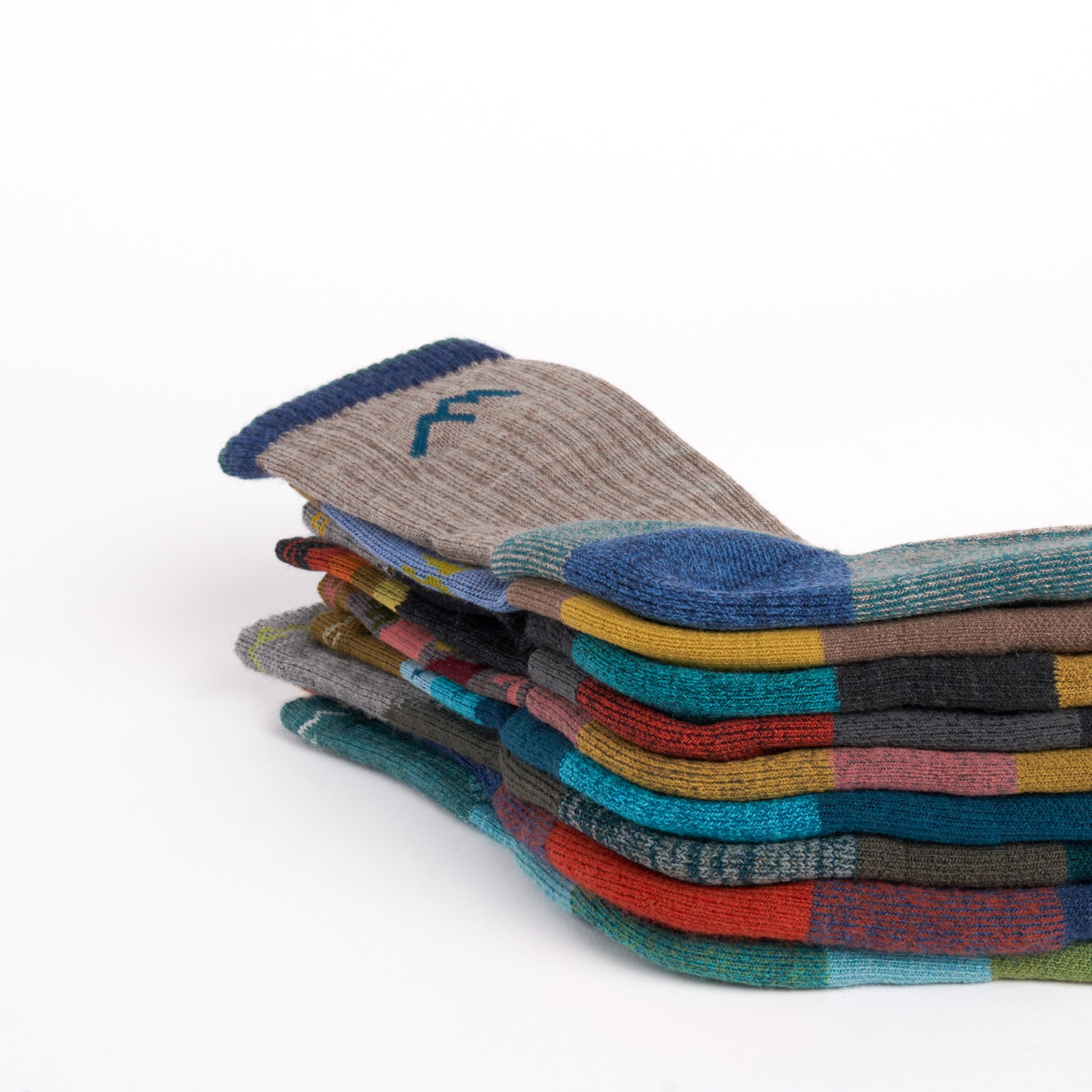 24SS_Hike_Stack_3235.jpg