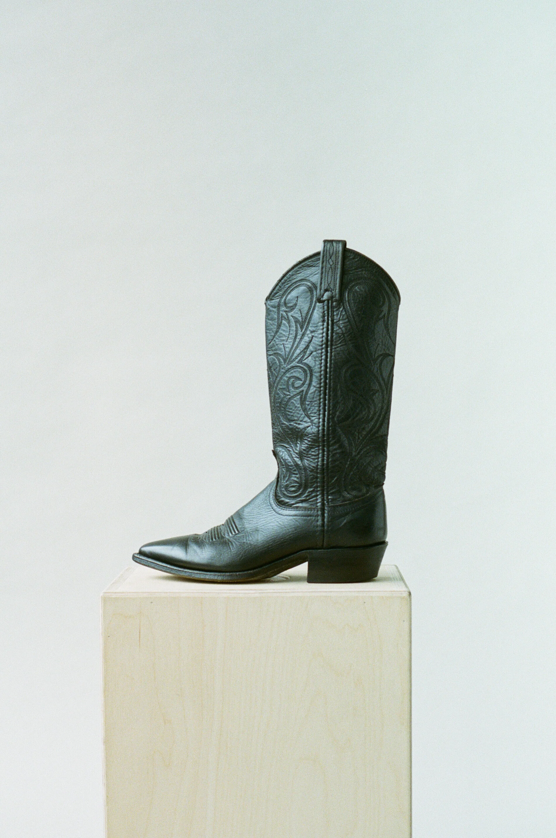 BOOTS11.jpg
