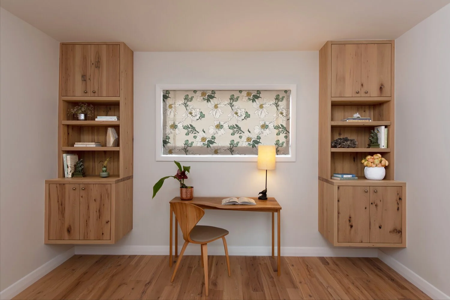 kale-tree-table-lamp-01.jpg