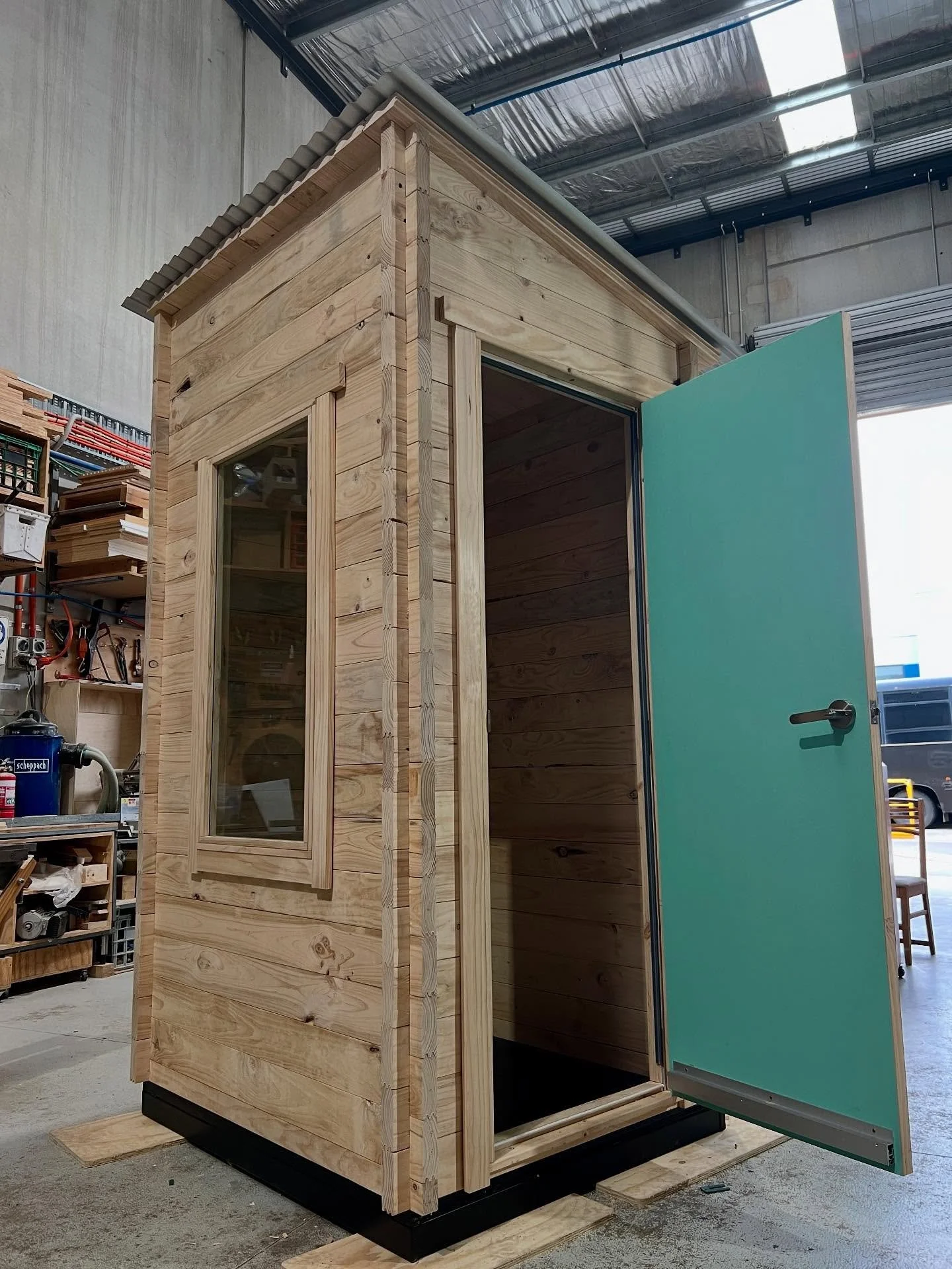 Log Rhythmic vocal booth for @samuelteskey this will be used outdoors as a small recording booth connected to Sam&rsquo;s tiny home studio.  #exponentialacoustics #logrhythmic #recordingstudio #melbournemusic #audio #audioengineer #soundproduction  #