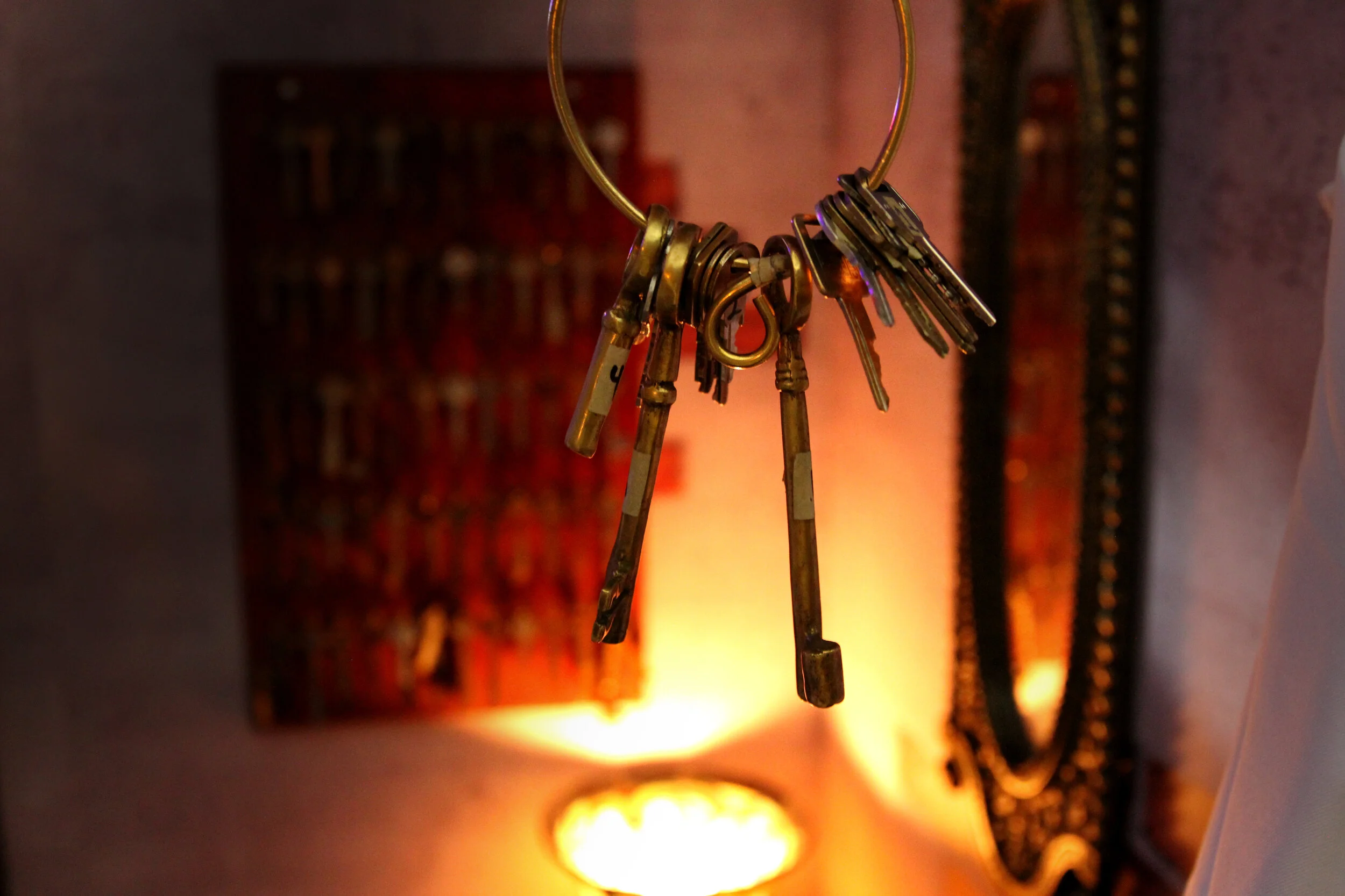 117103_02_DABC_FanX Escape_IMG_0671_FNL.JPG