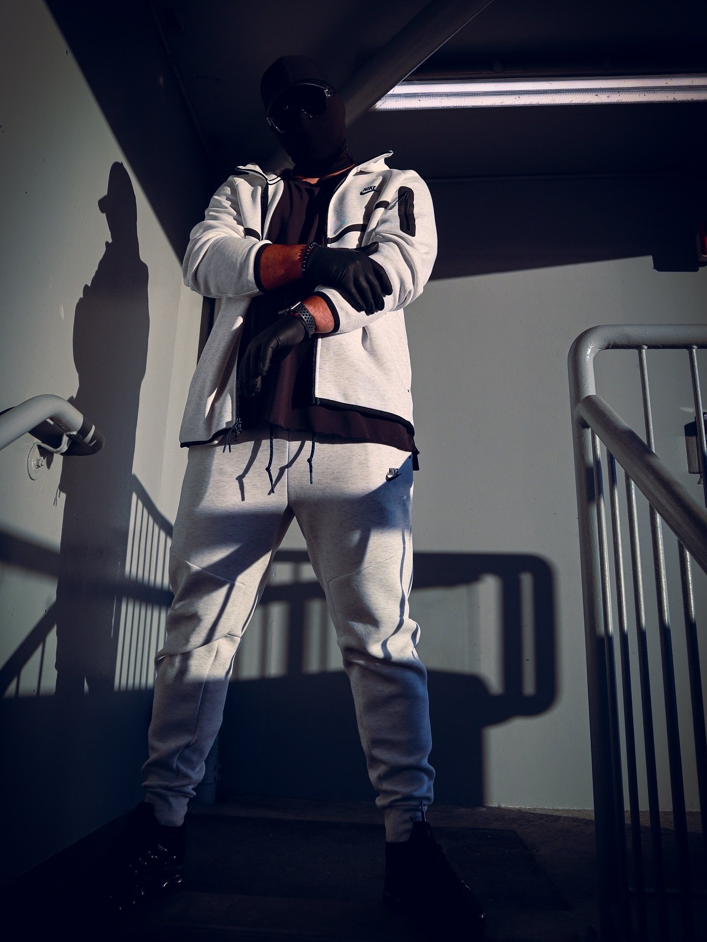 Thank god I breathe&hellip;.

#karbonmusic #streetwear #nike #maskedup