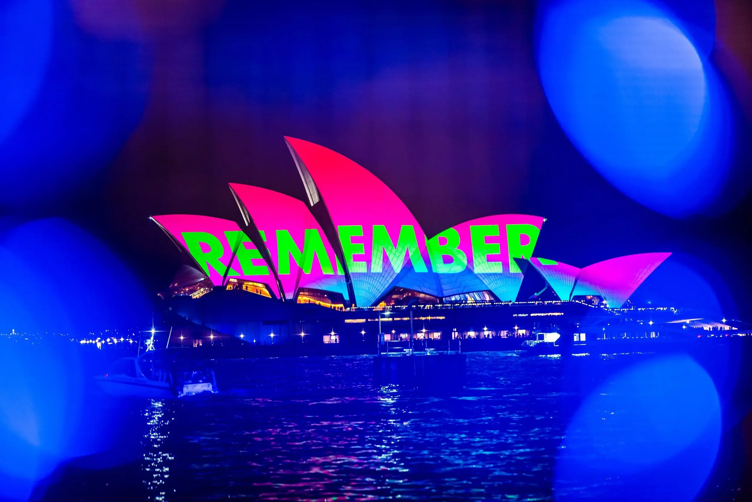 Sydney-Opera-House-Lighting-of-the-Sails-Kiss-of-Light-by-David-McDiarmid-_-STILL-_-3-_-VANDAL-1-1-scaled.webp