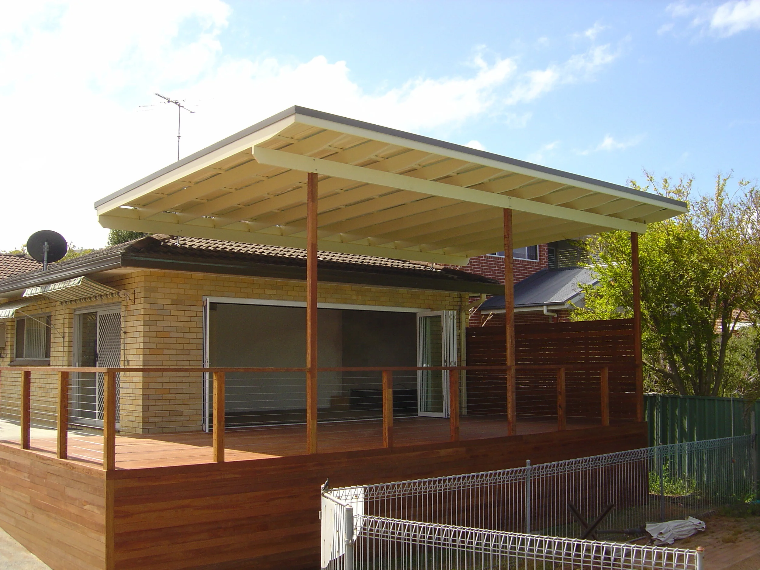 © Diamond Decks & Patios 2020
