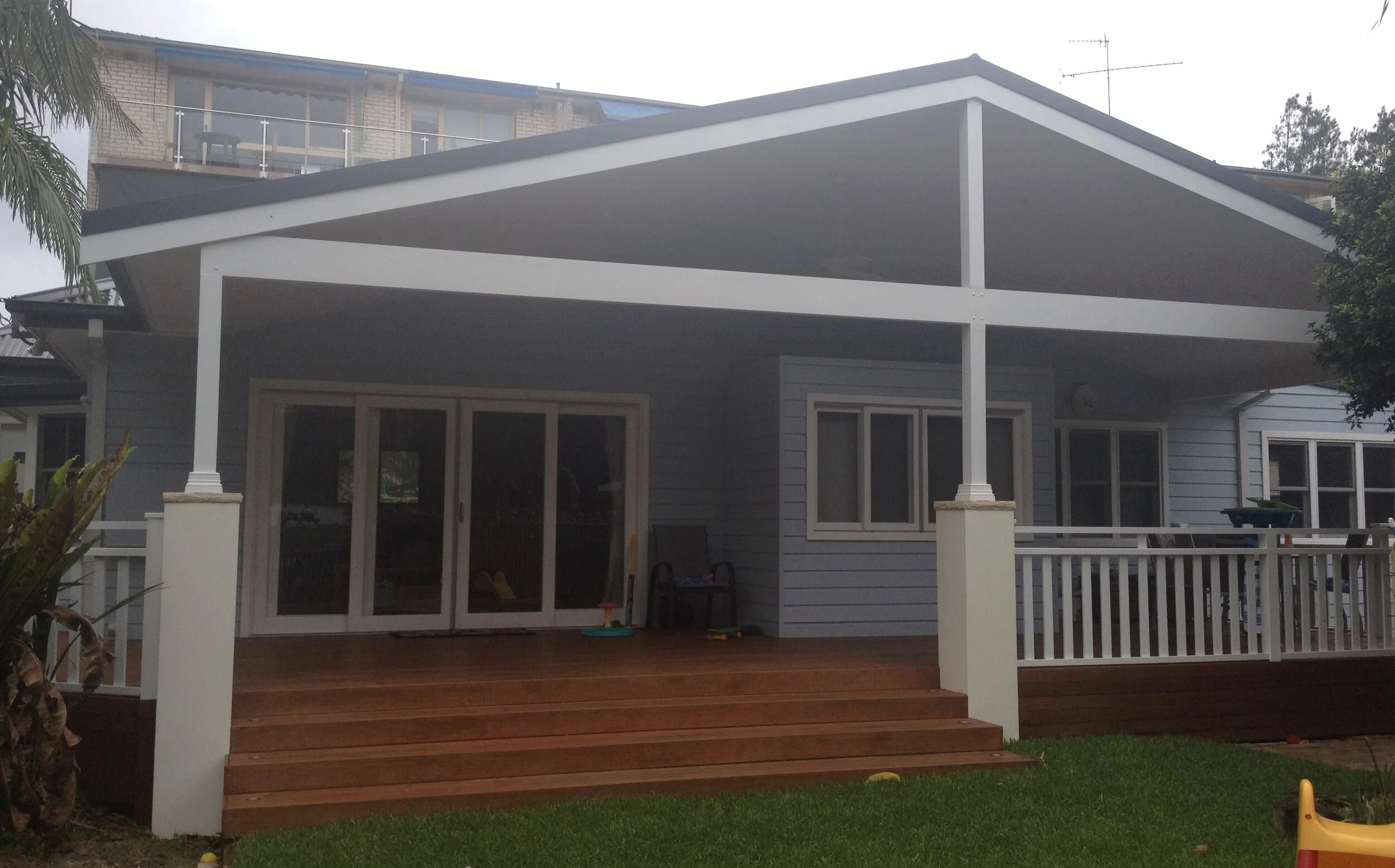 © Diamond Decks & Patios 2020