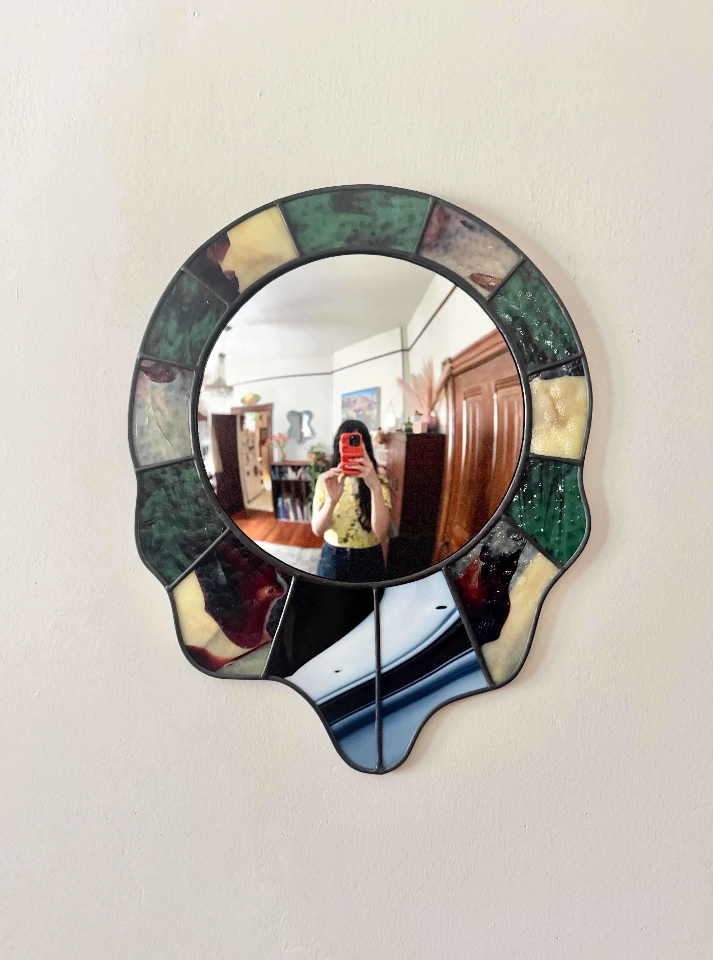 “Watch my purse”_16”x20”_2025_Rachel Burnstein.JPEG