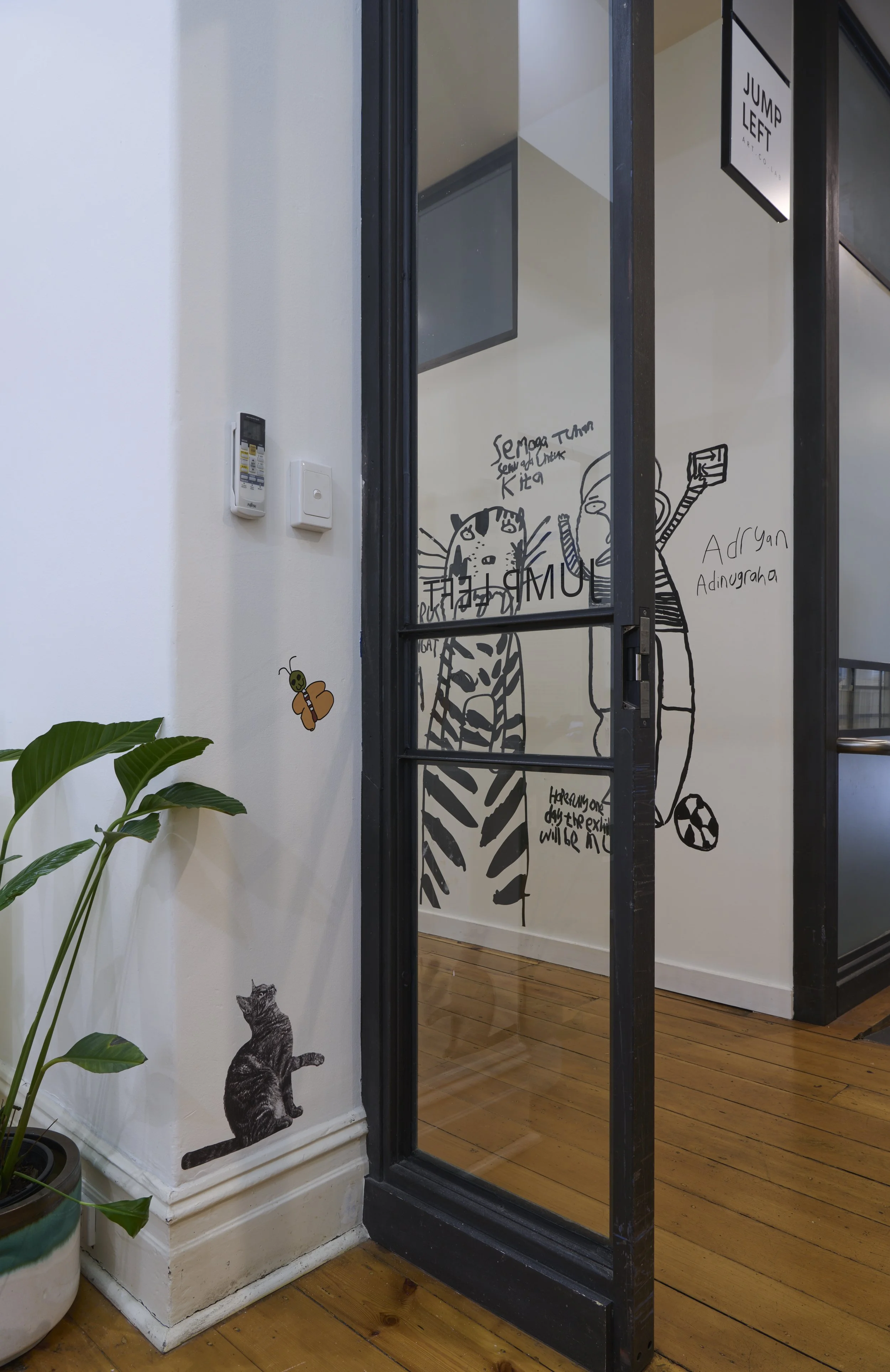 17102025_Jump Left_Expanding Surrounding install_54.jpg