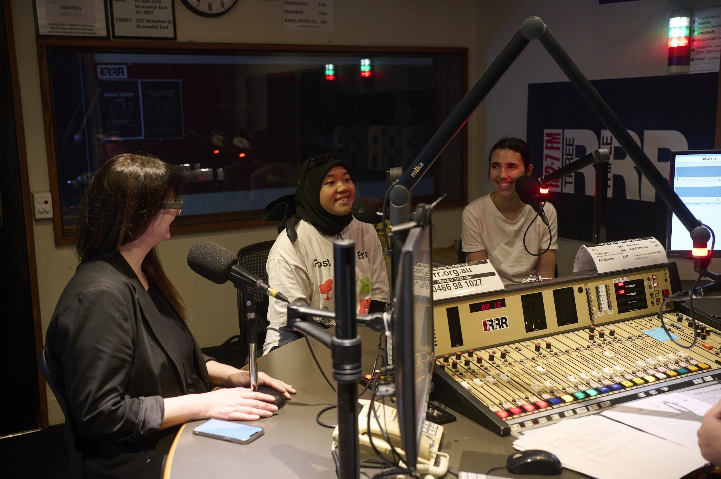 16102025_Jump Left_063.jpg