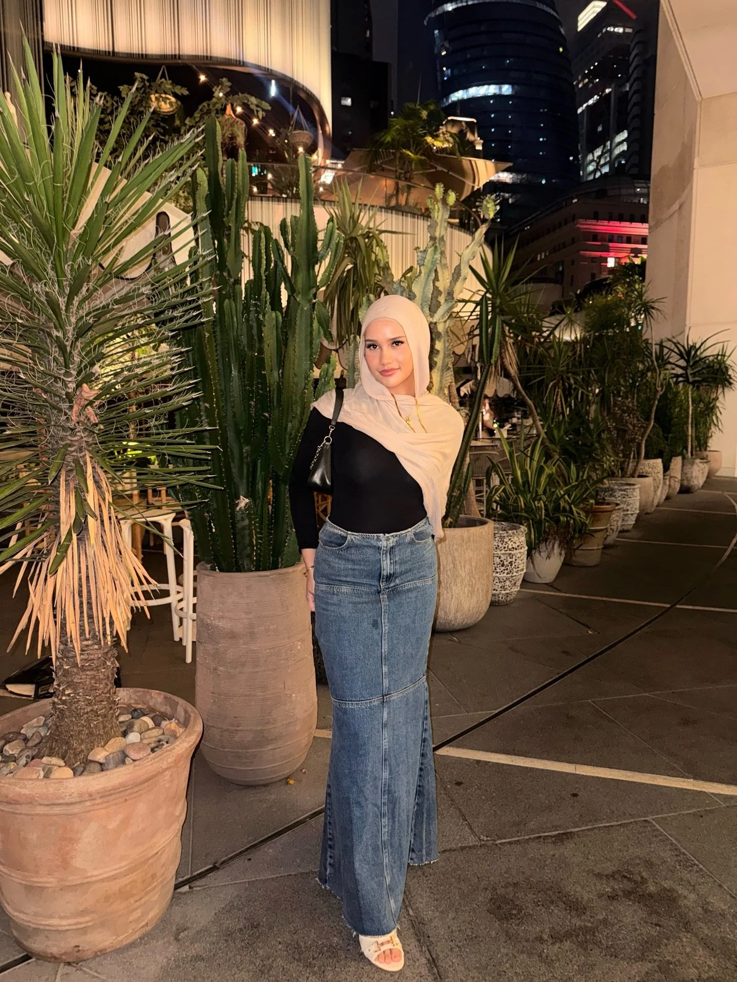 behind the scenes 💋