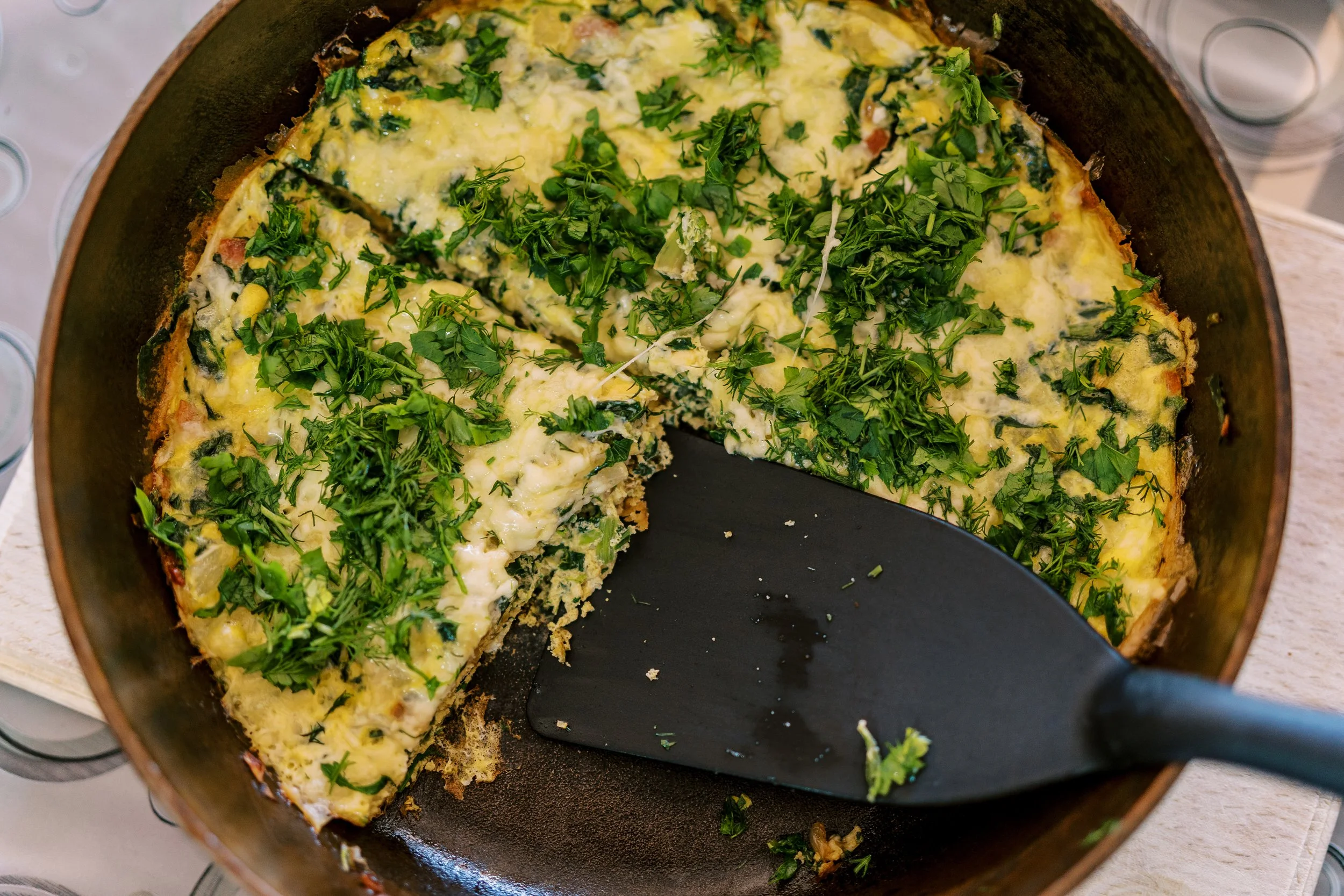 Tortilla mit Stielmangold und Chorizo