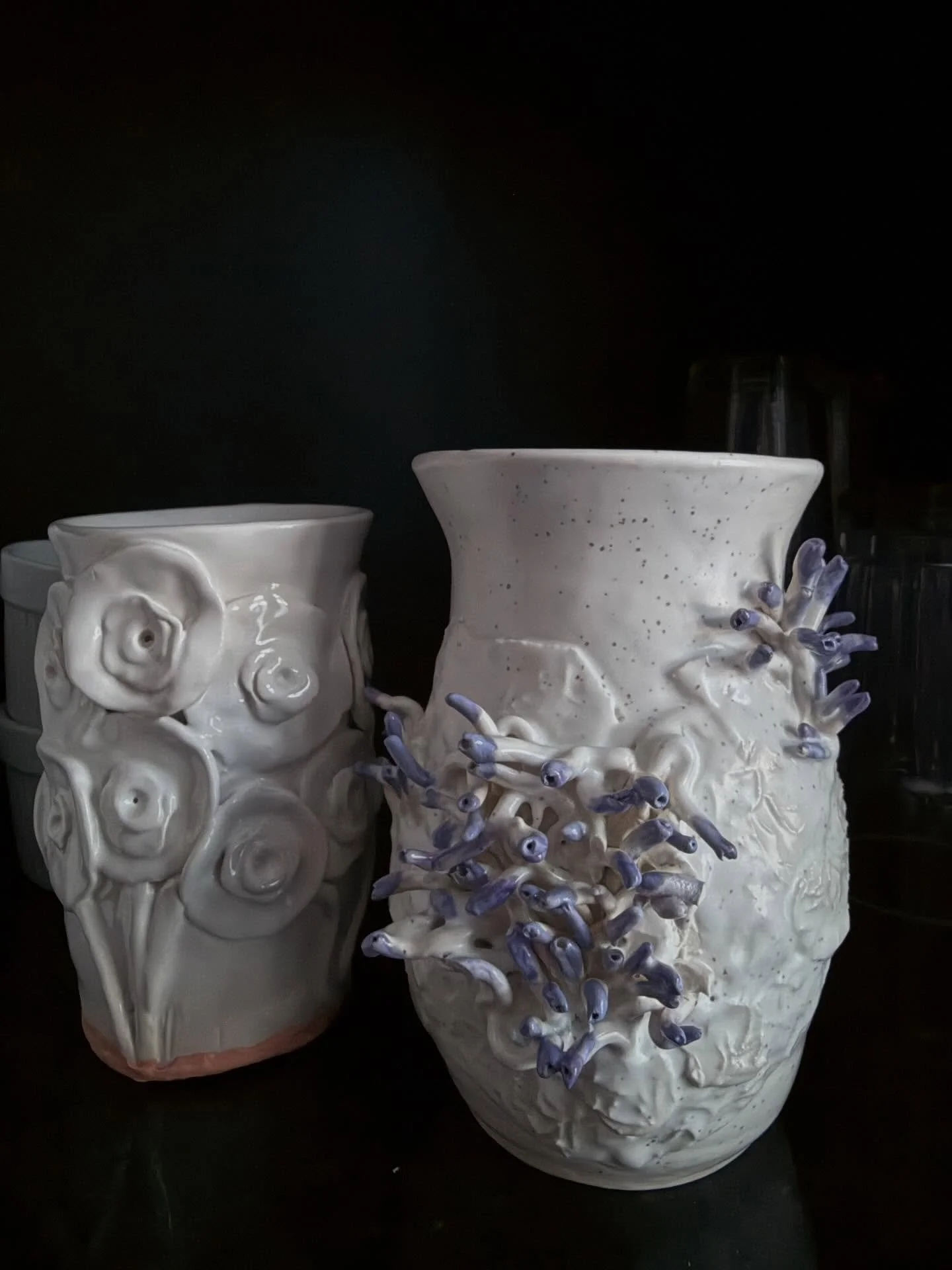 Cold winter light #starpuddingfarm #flowervase #seaanemone #contemporaryceramic #ceramicvaseshandmade