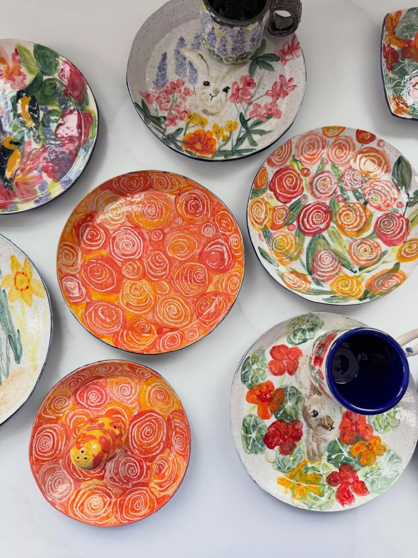 Putting a zing into Spring #starpuddingfarm #vermontart #ceramicart #paintingflowers #abstractflowers