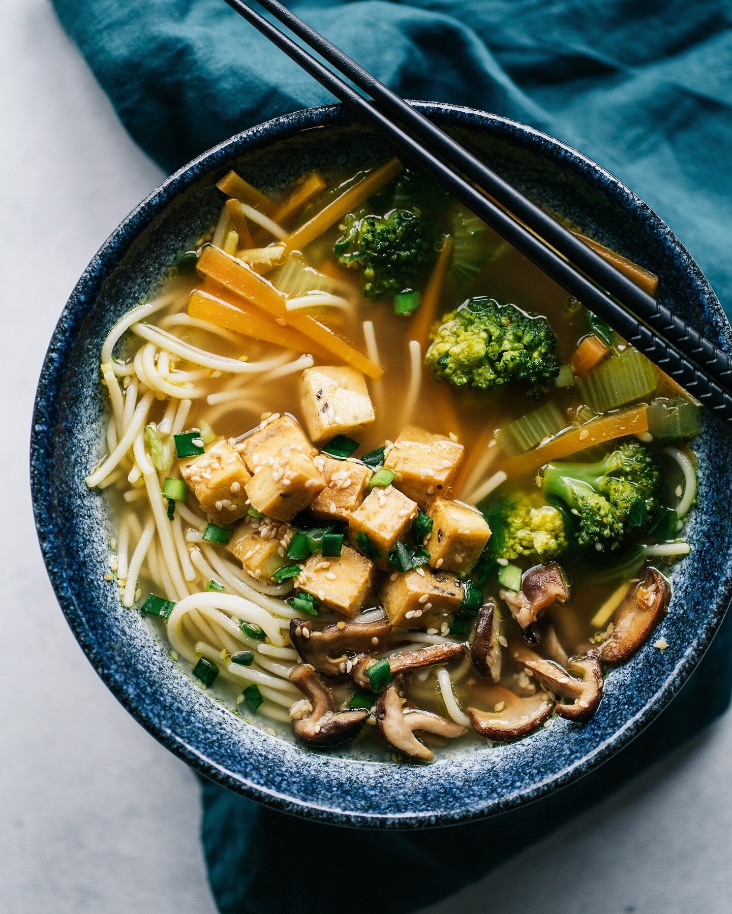 Miso Soup ✨ made with home made broth 😉 

&bull; #nourishcookbook #seasonaleating #misosoup #misoramen #cookbook2023 #nourishingfood