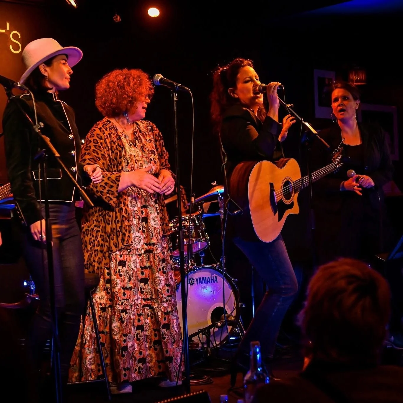 Thrilled to share that my non-profit, @shewritessongsorg has received generous funding from the @ronniescottsfoundation 💃🏻🎶

What started as a bespoke mentoring practice during lockdown has grown into an international community. I now work with ar