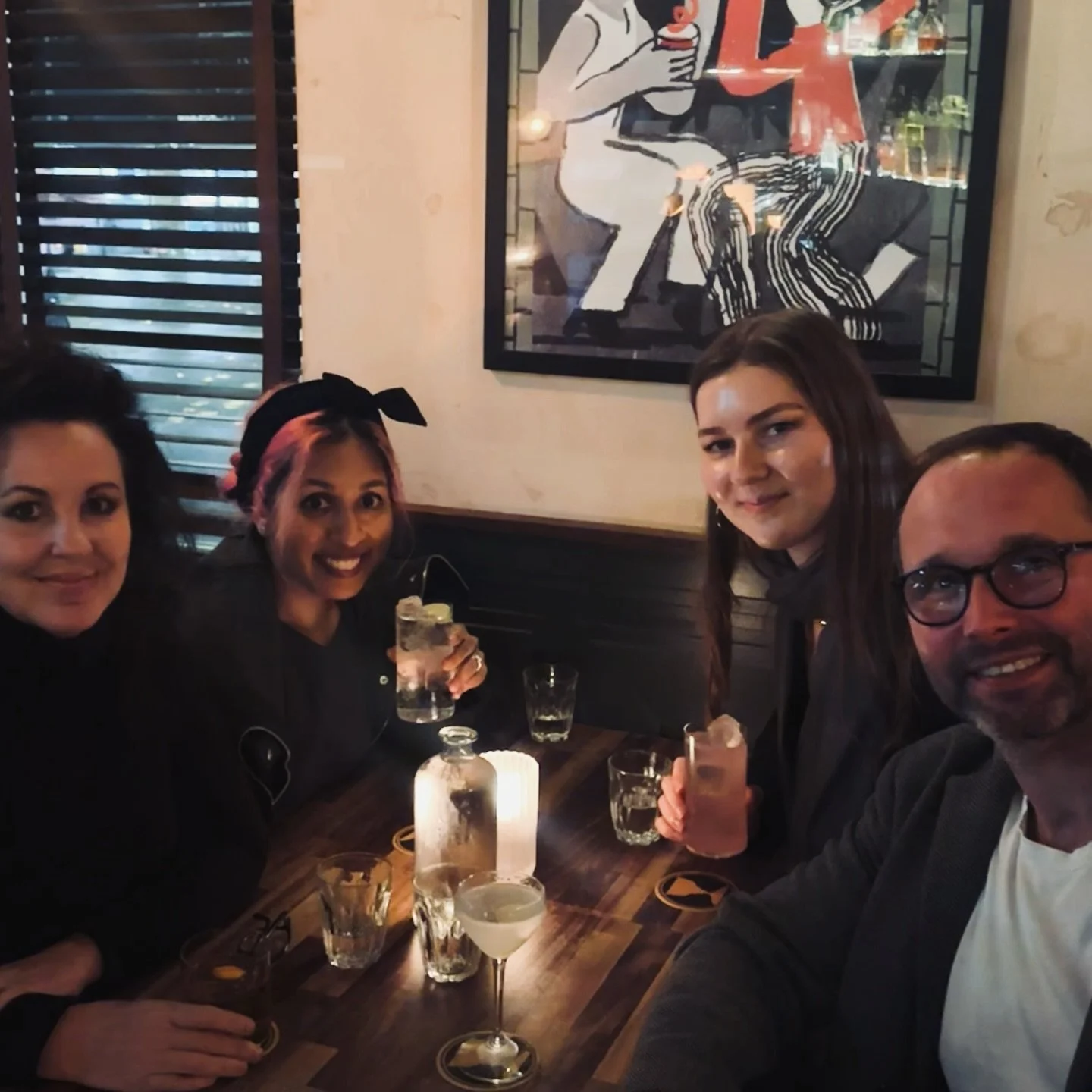 Fun day in the @premisesstudios working on 2 absolute bangers for @ariasoulmusic new album with this dream team :-

@ian_barter 
@sherbetlemon007 
@chrisrmontague62 

@shewritessongsorg 

#shewritessongs #aria #songwriting #singersongwriter #pastiche