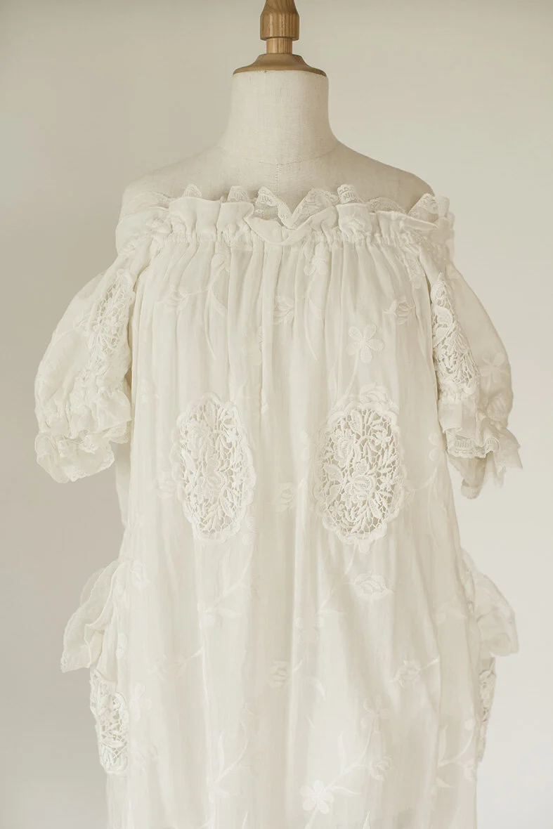 White_Embroidered_Dress_03.jpg
