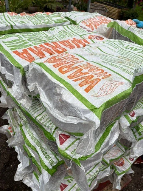Logs - Kiln Dried Midi 20kgs.jpg