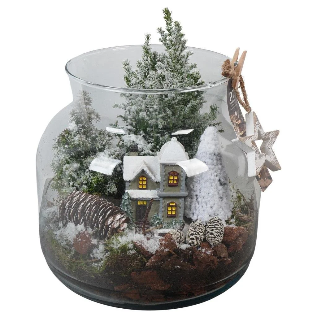 Winter arrangement in glass vase.jpg